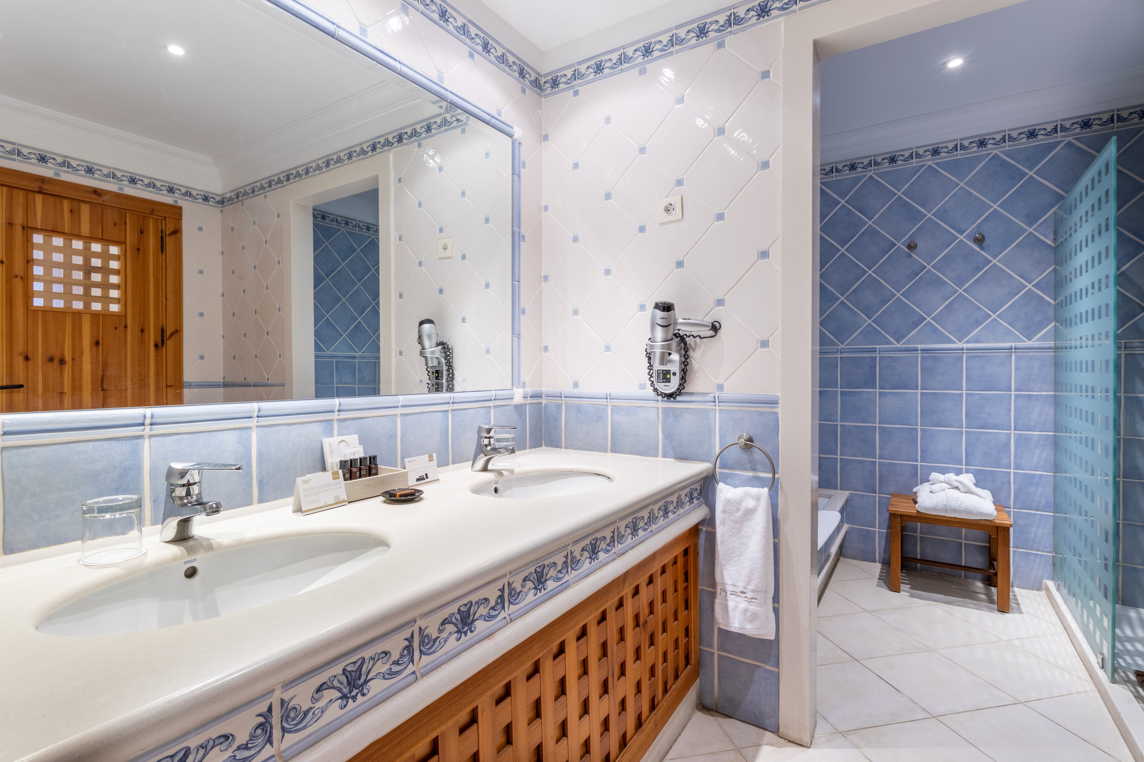 Princesa Yaiza Suite Hotel Resort