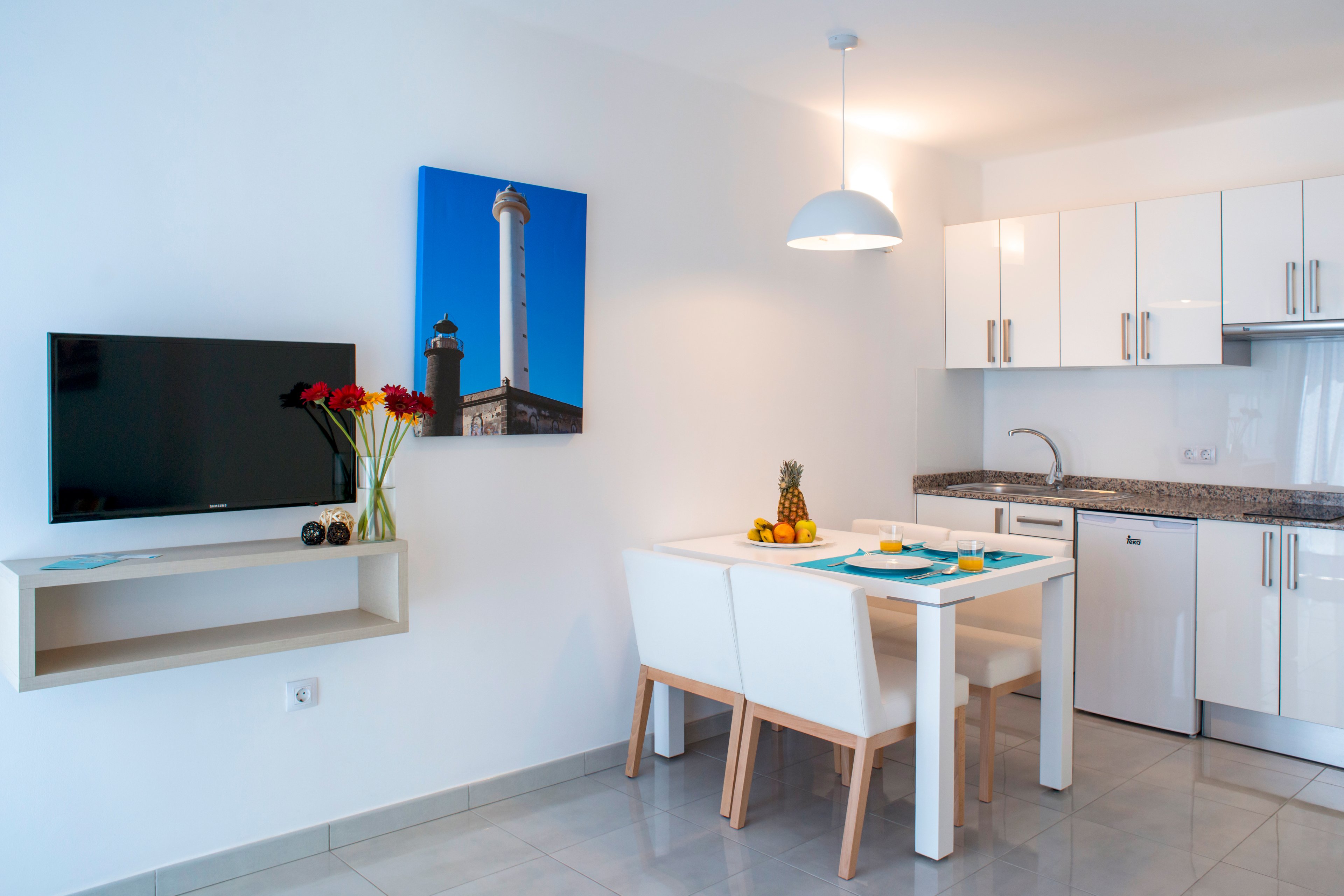 LIVVO Apartments Oasis