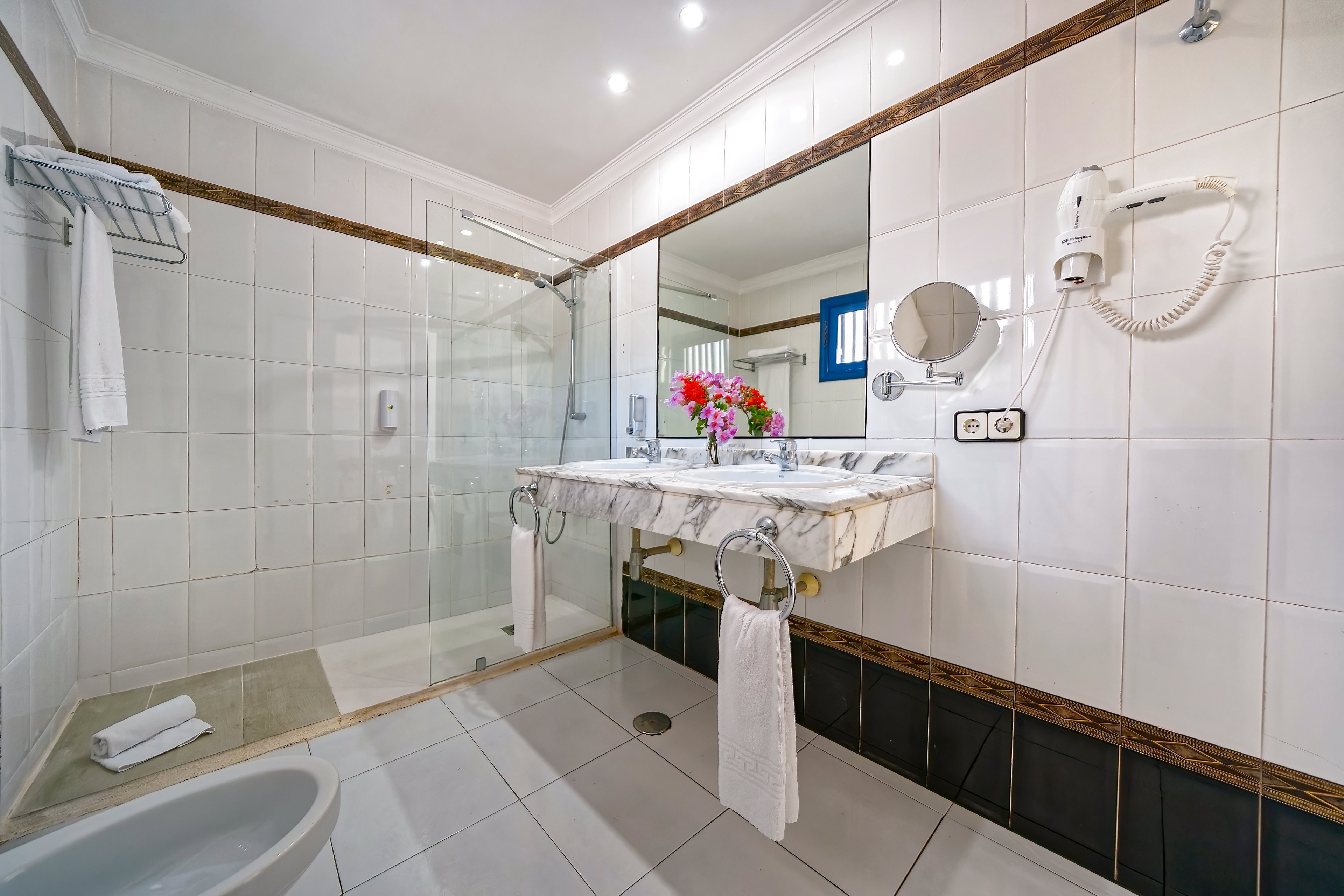 LABRANDA El Dorado Apartments