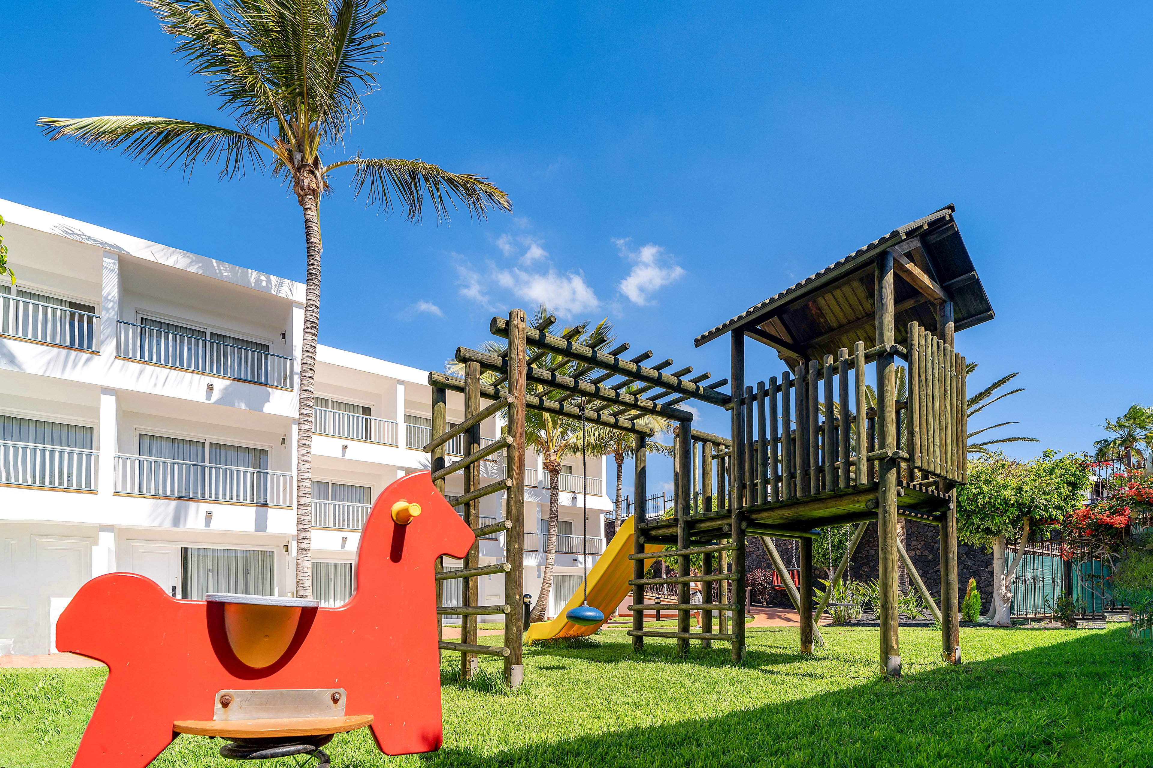 Plus Fariones Apartamentos