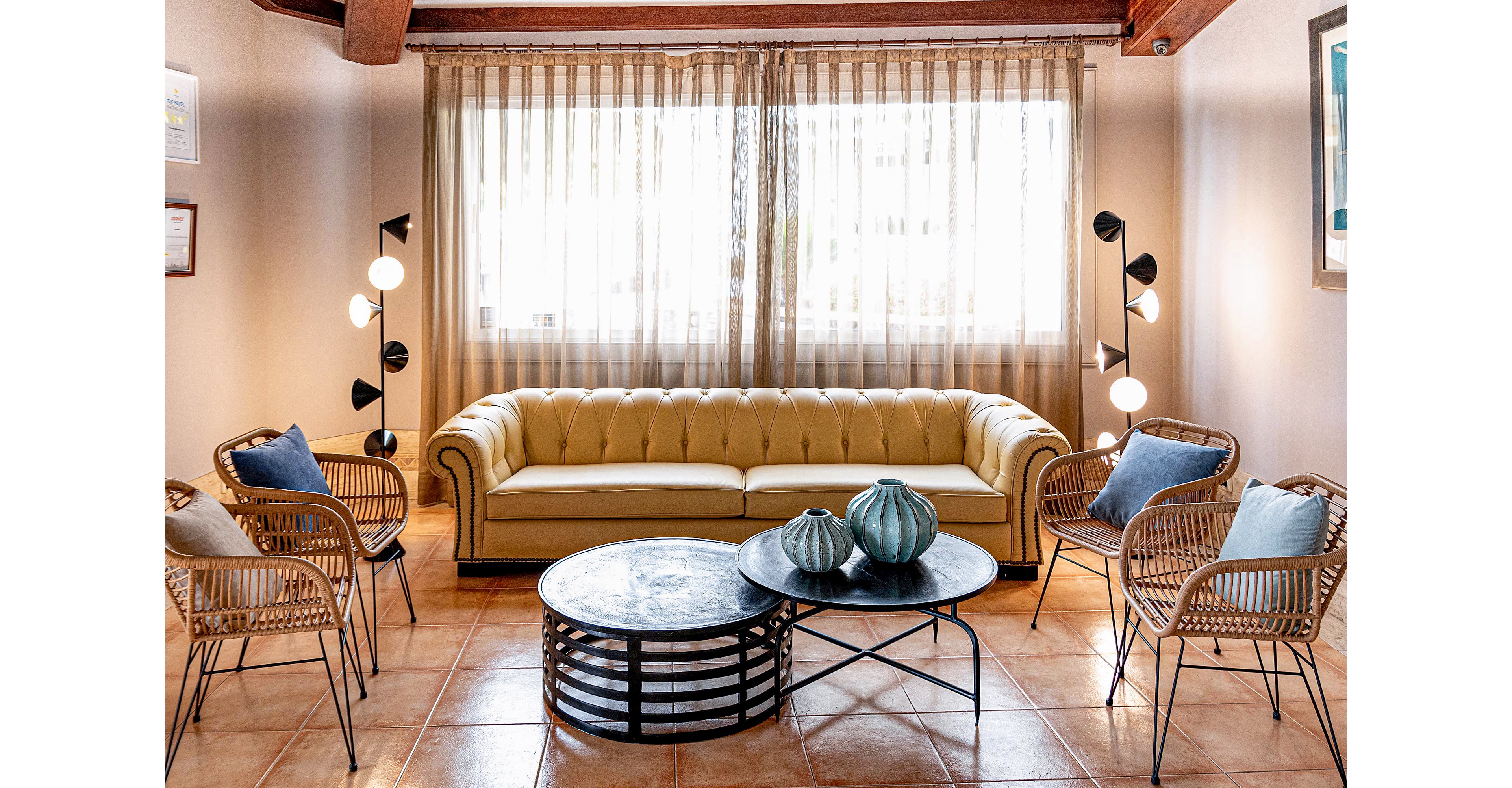 Plus Fariones Apartamentos