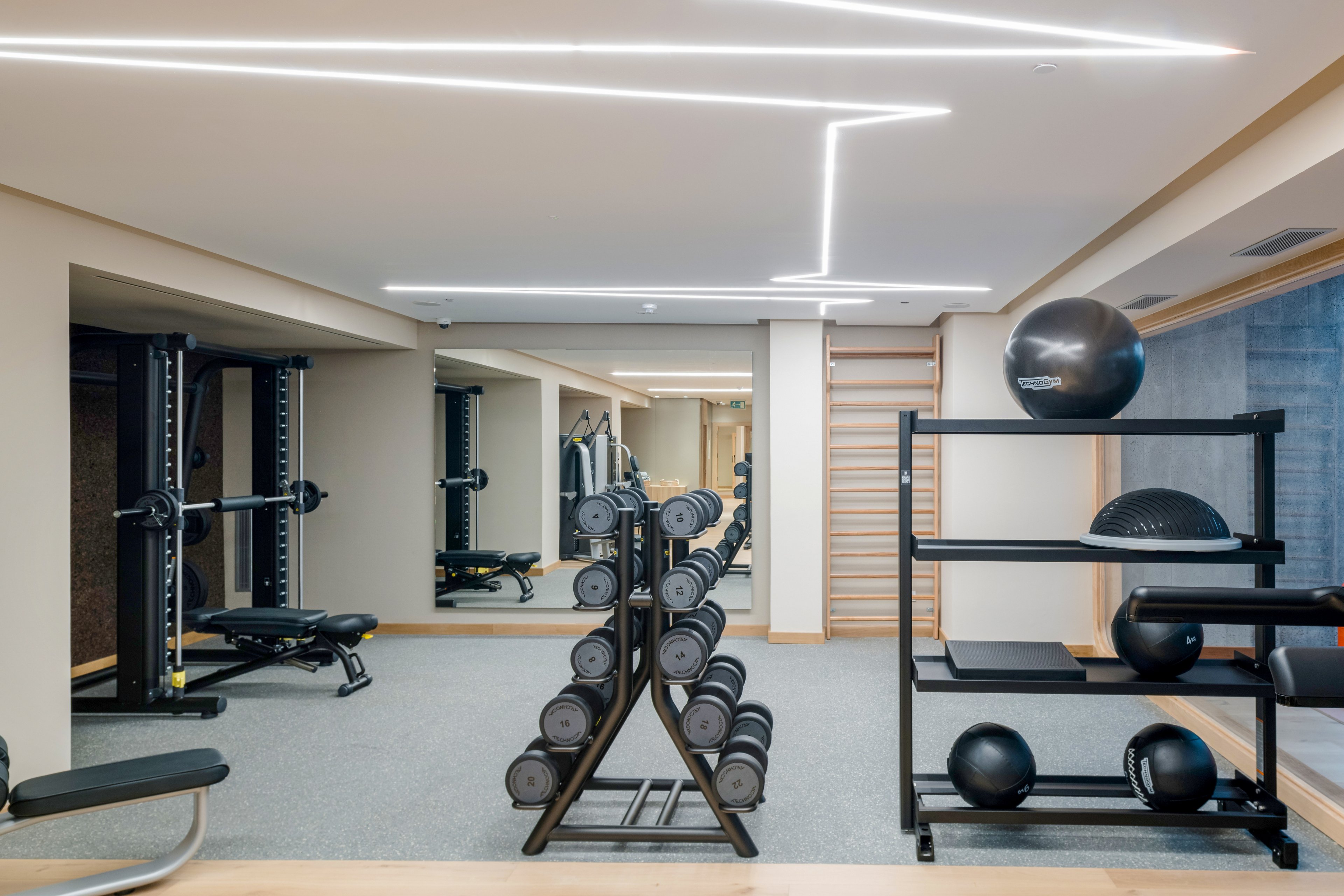 Plus Fariones Suite Hotel