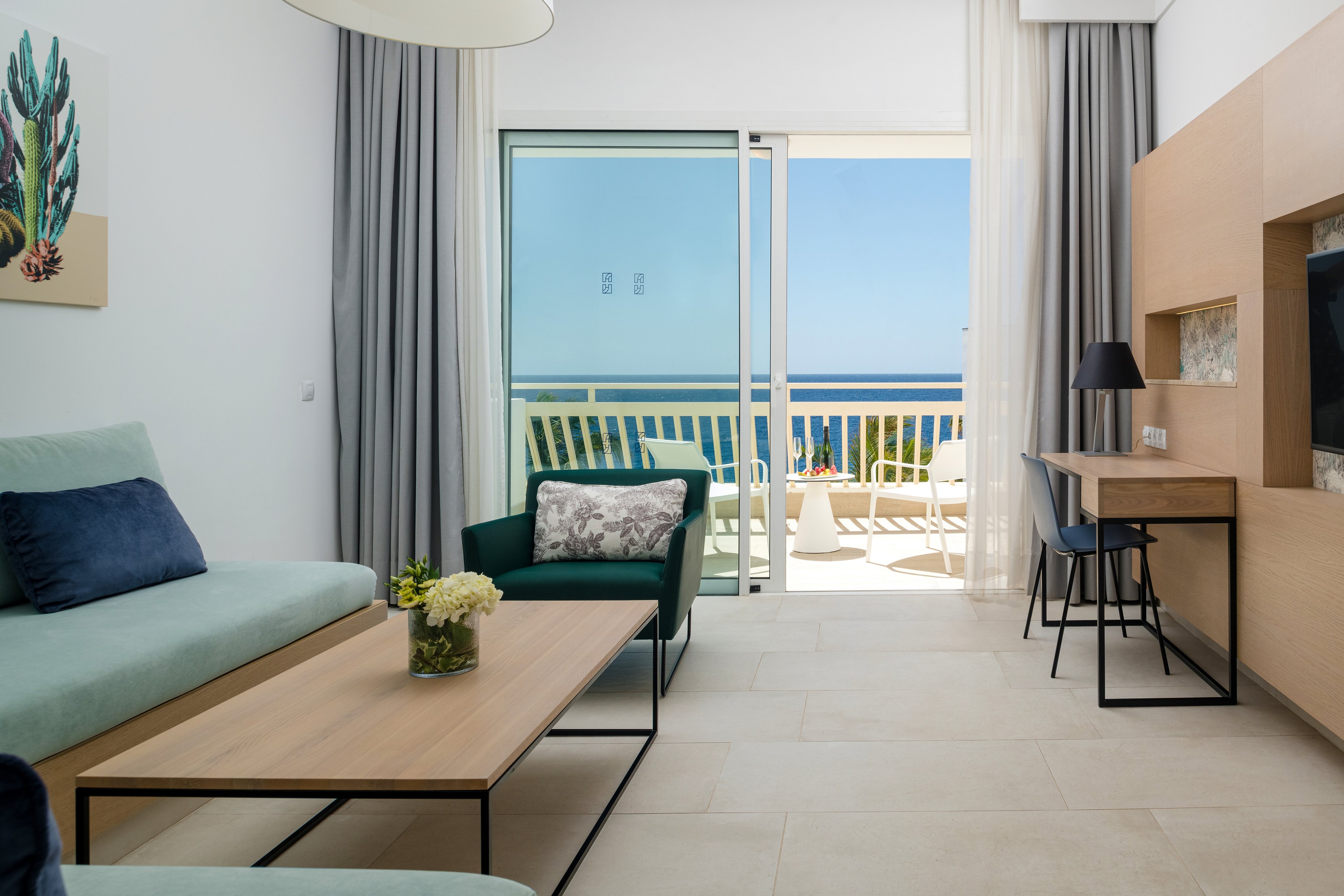 Plus Fariones Suite Hotel