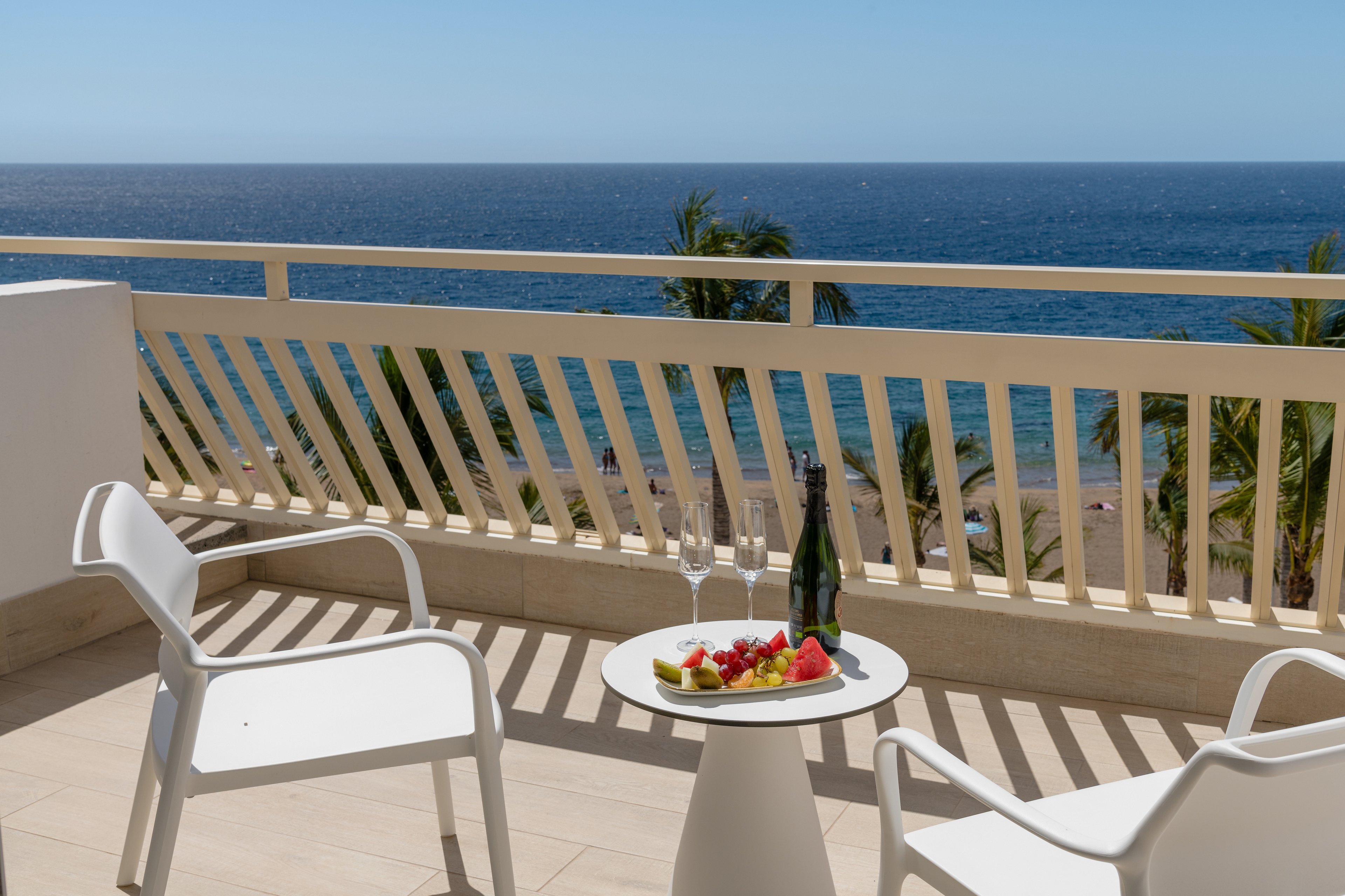 Plus Fariones Suite Hotel