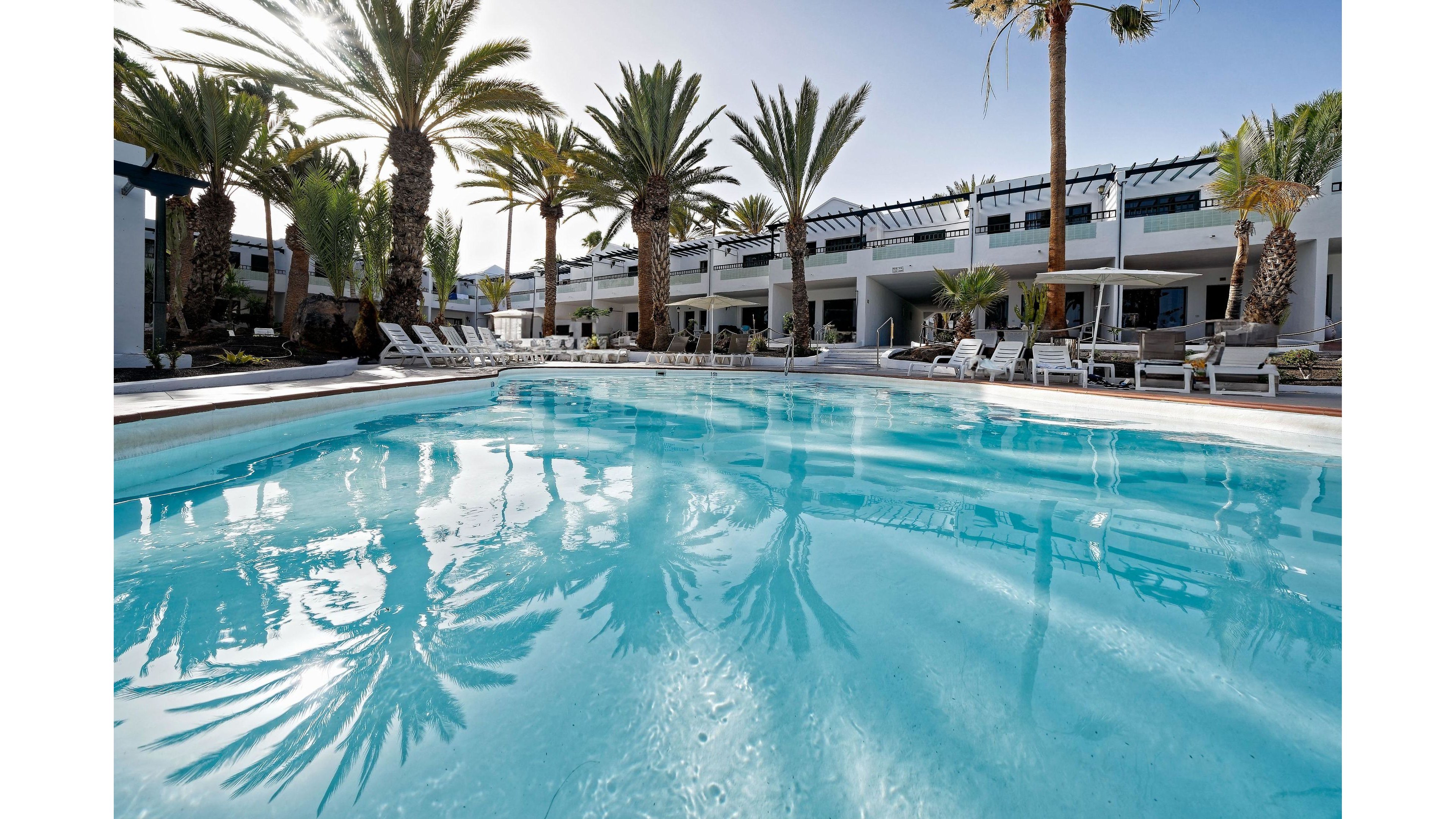 LABRANDA Playa Club Apartments