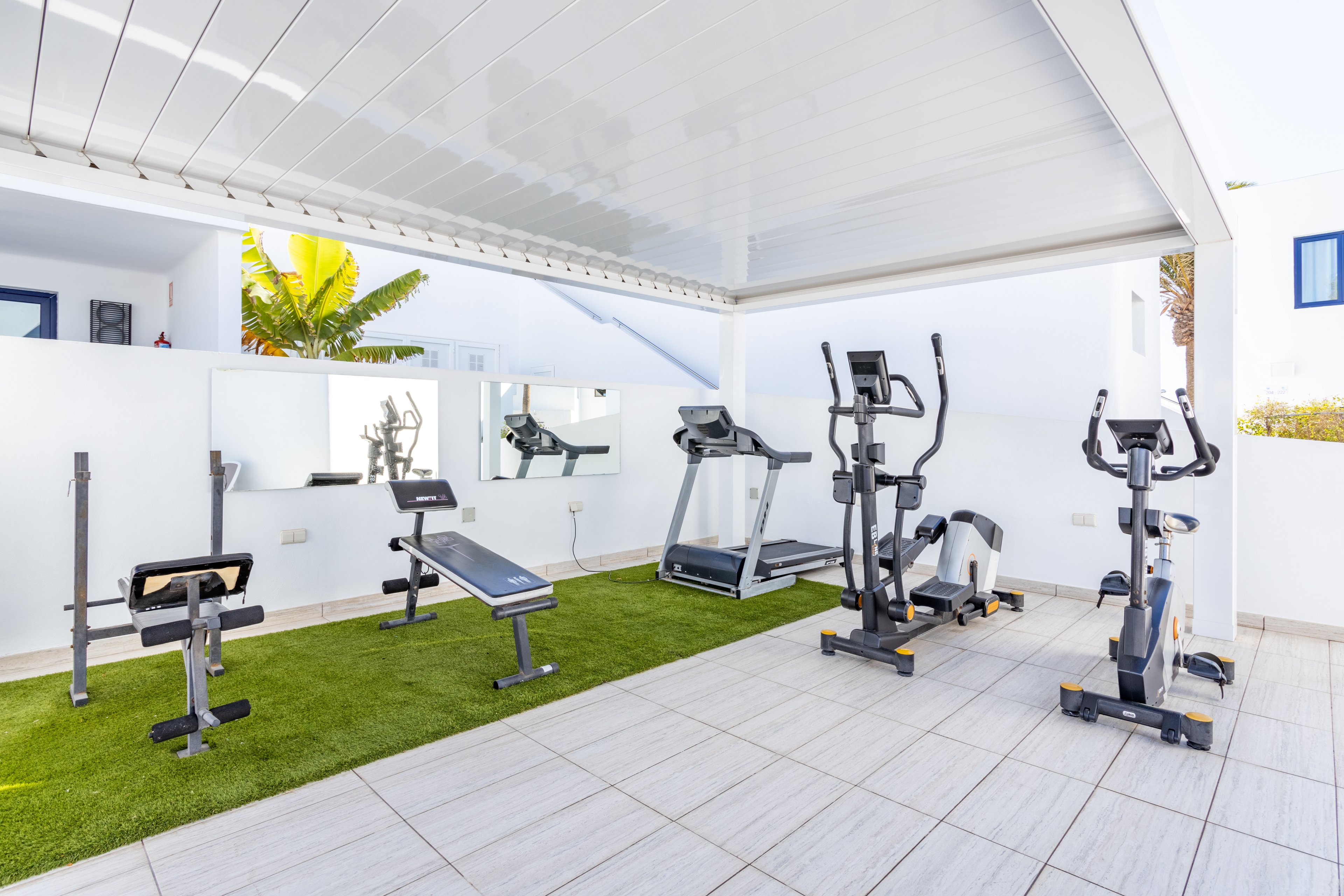 Aqua Suites Boutique Hotel