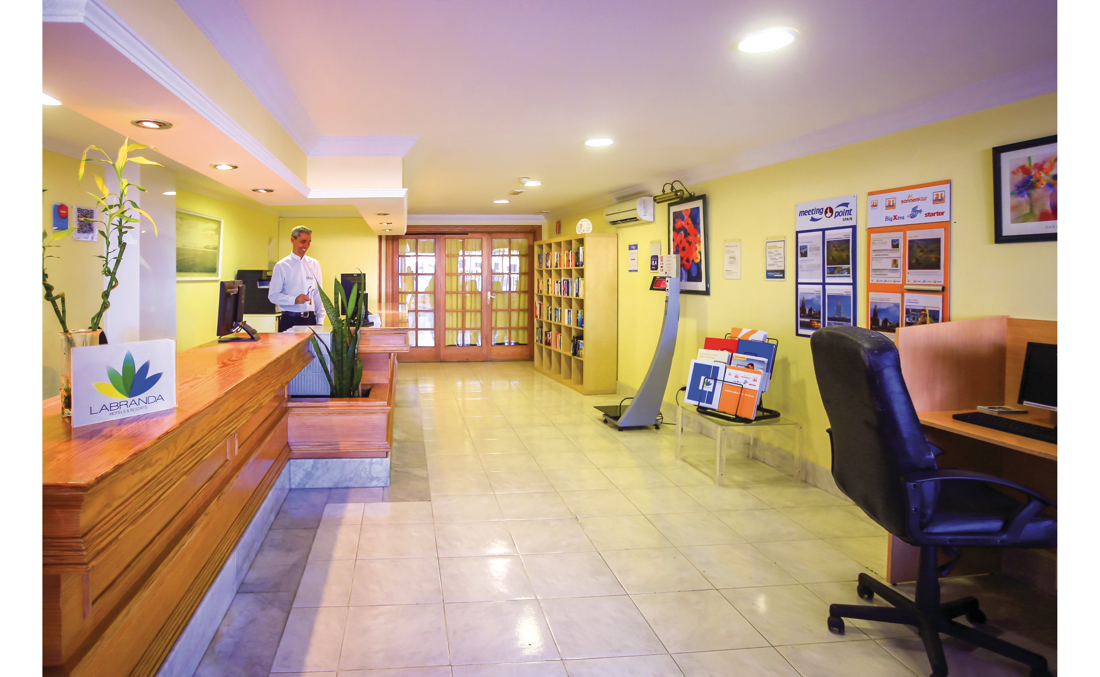 LABRANDA Los Cocoteros Apartments