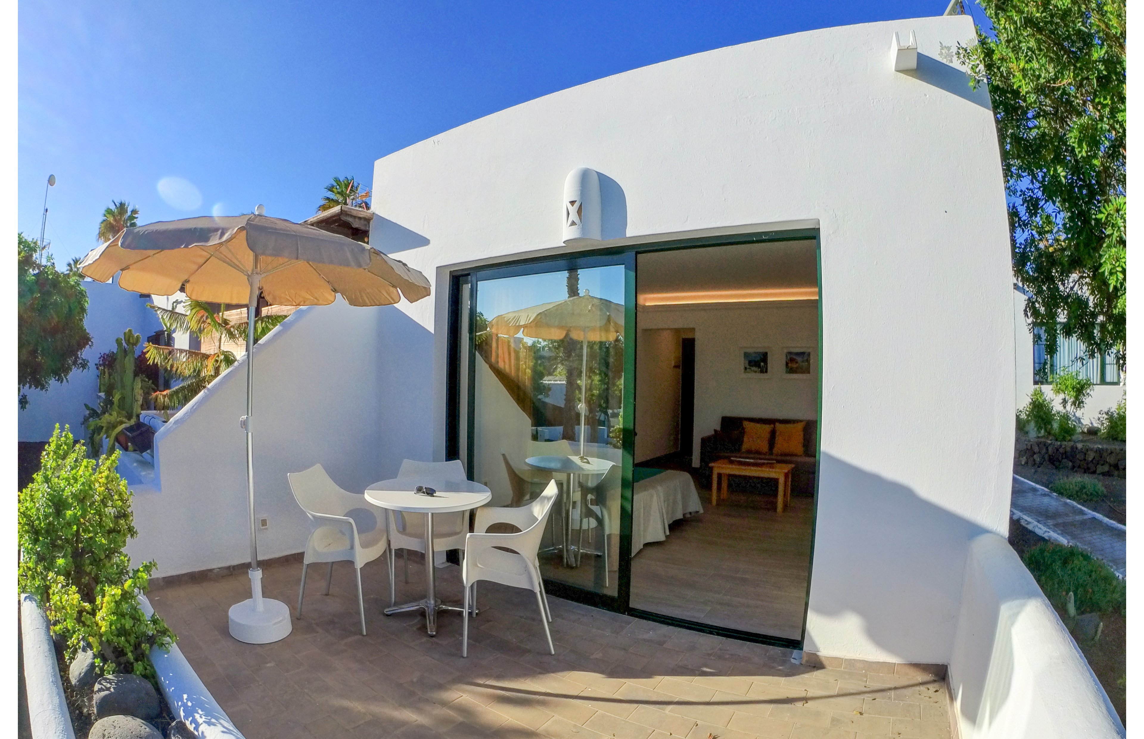 Palmeras Garden Apartments