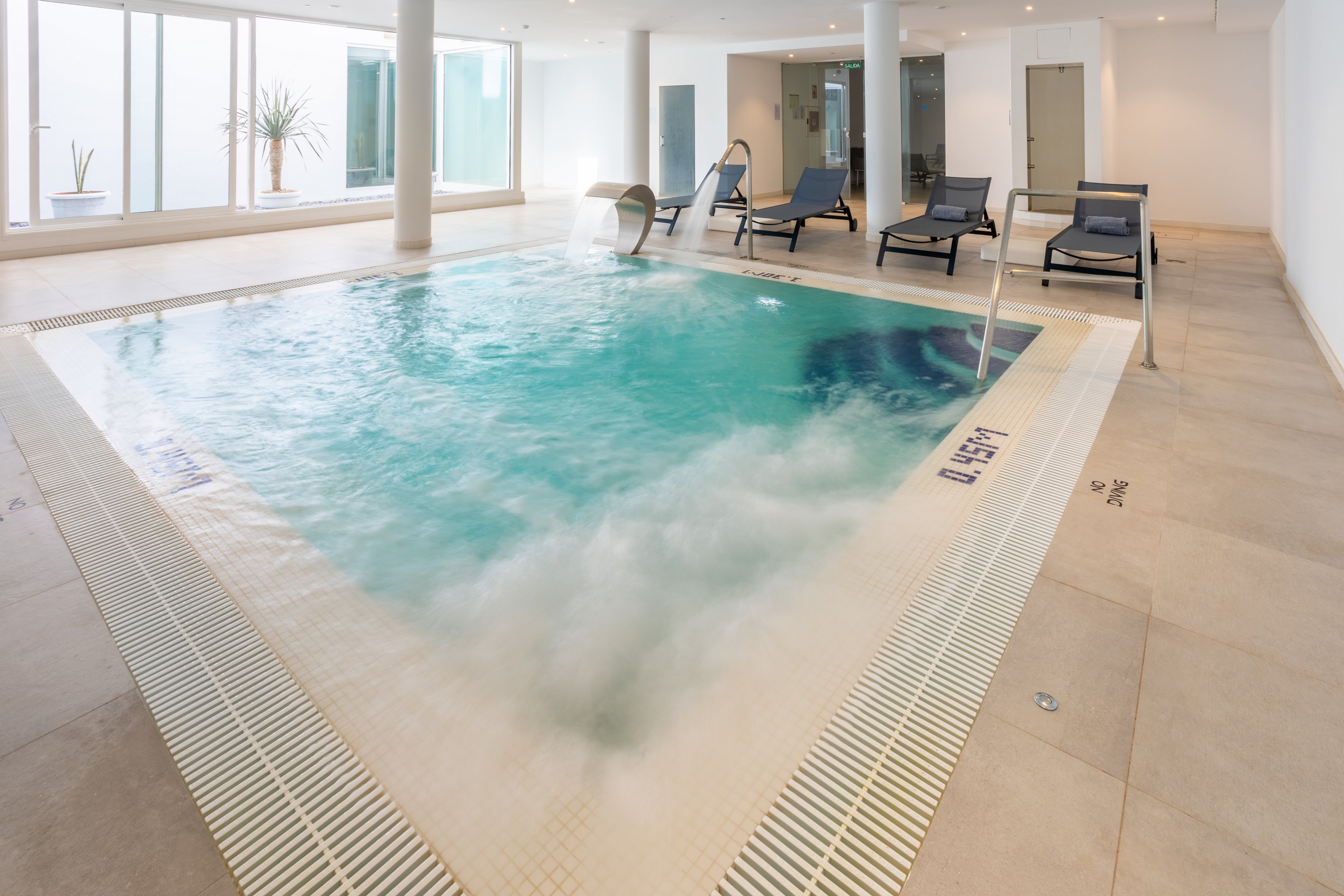 CalaLanzarote Suites