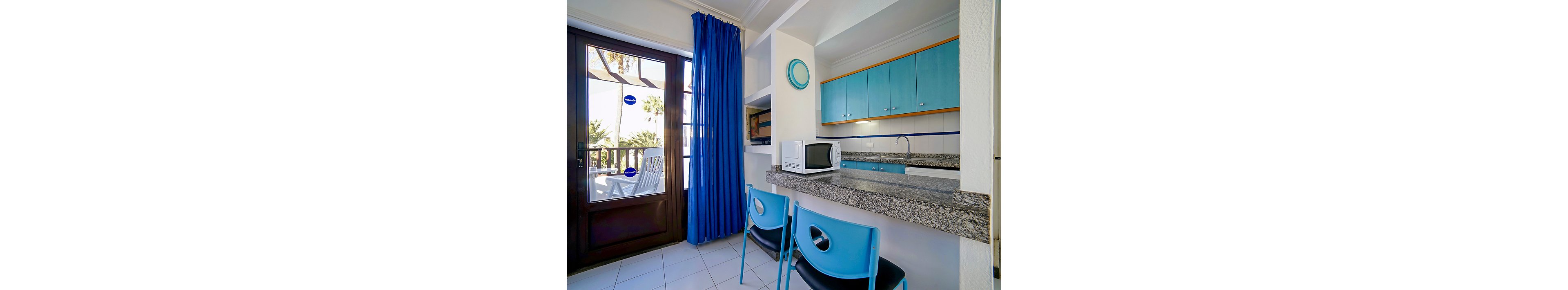 Plaza Azul Apartments