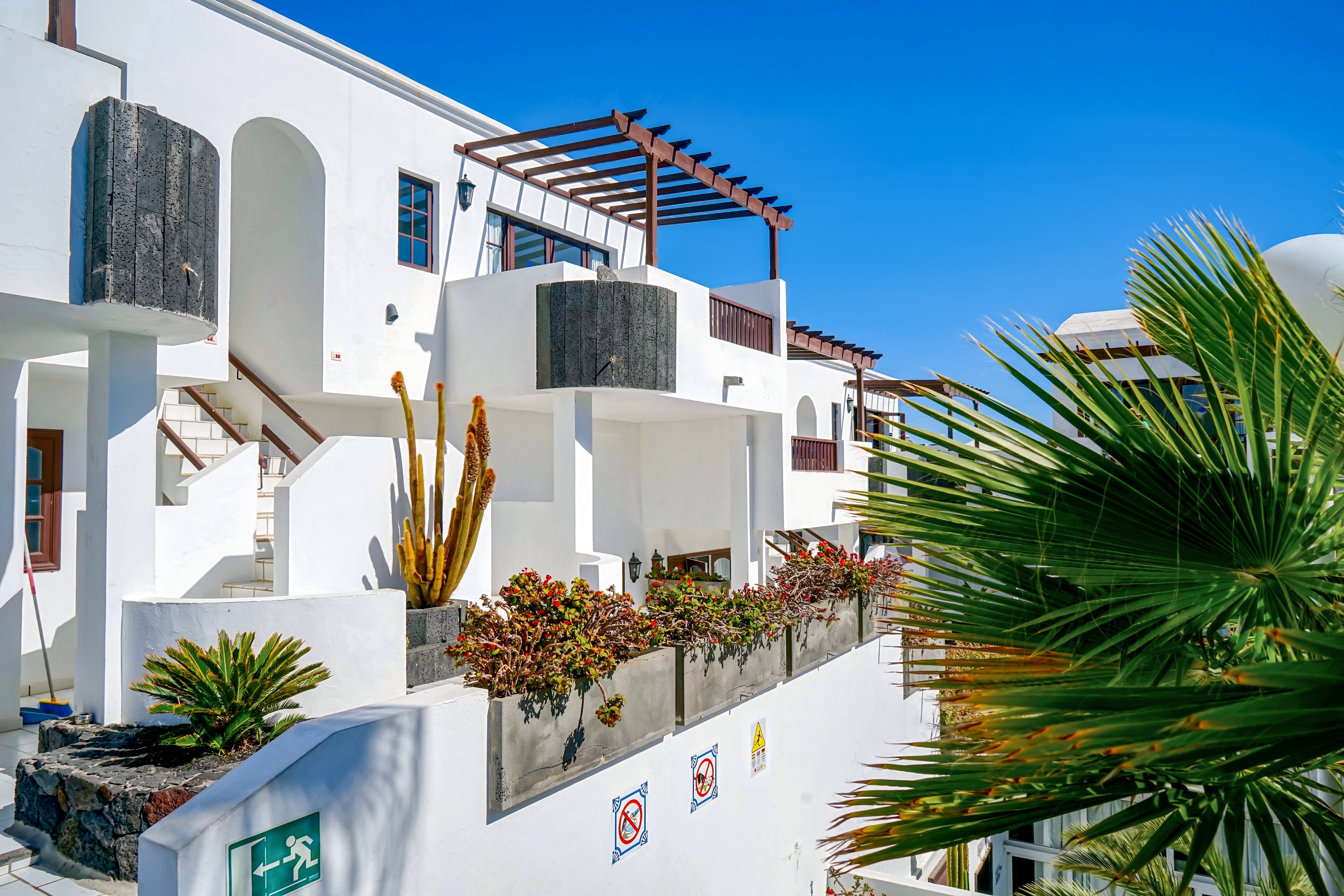 Plaza Azul Apartments