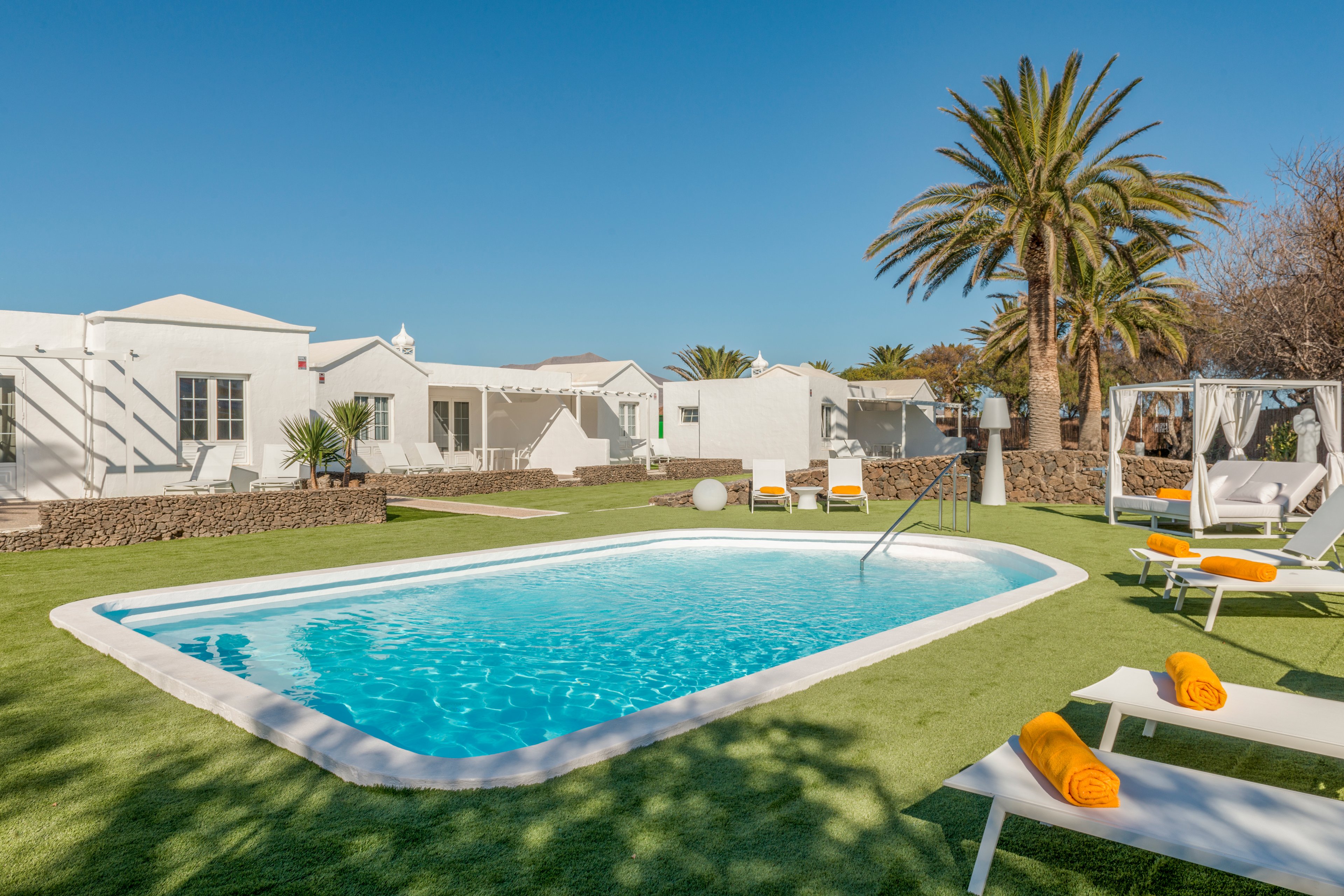 Villas New Lanzasuites