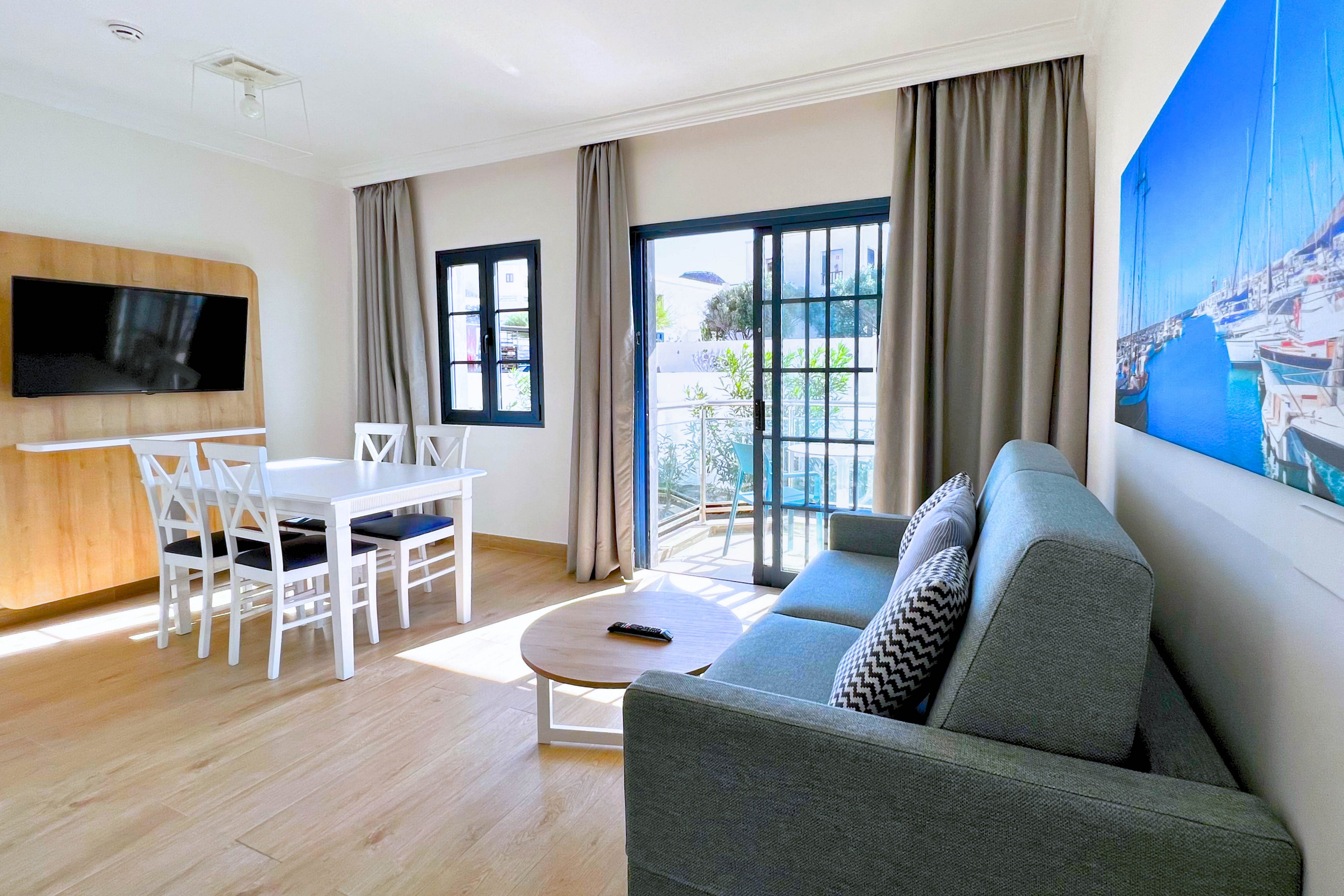 Cordial Marina Blanca