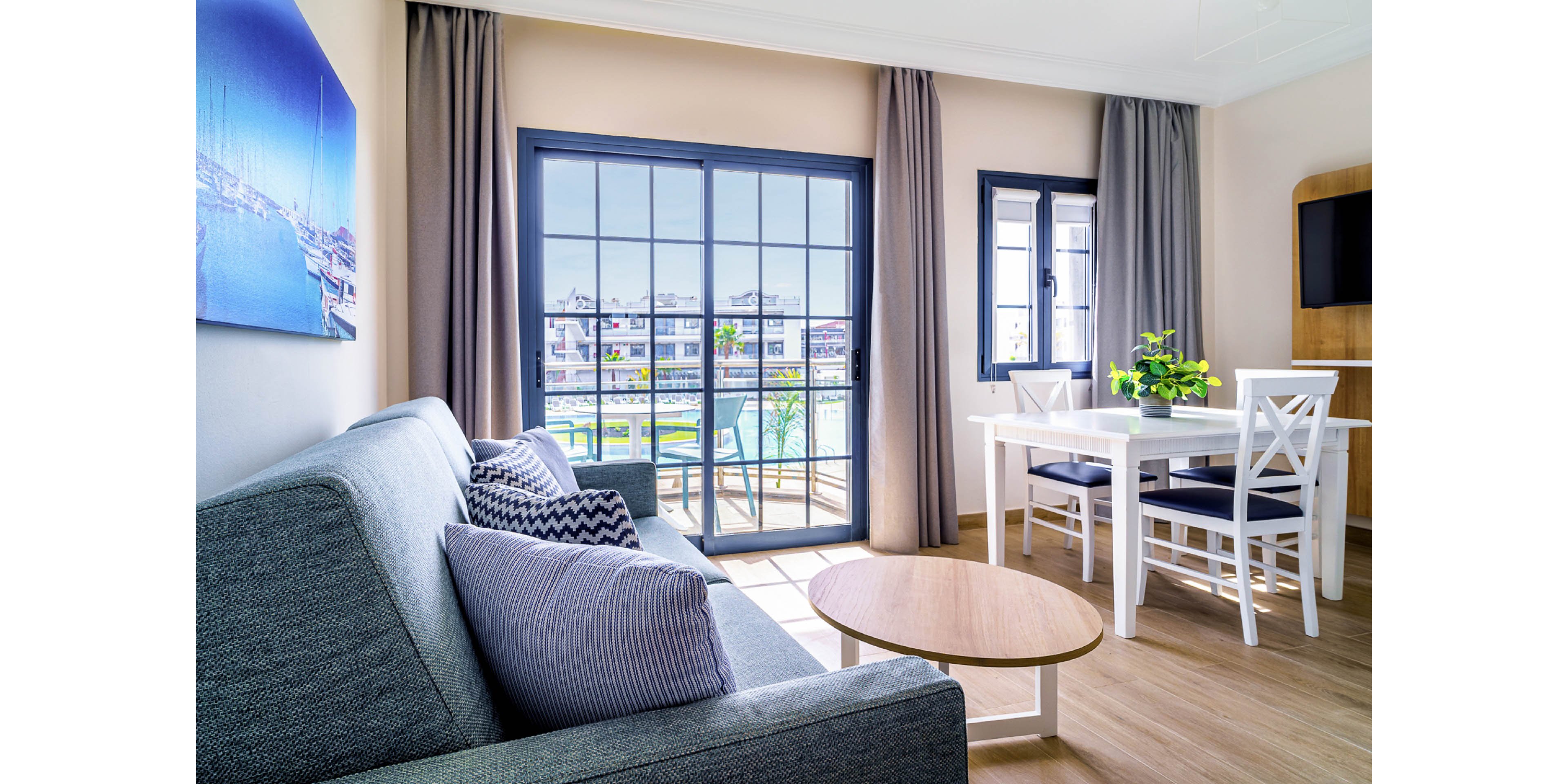 Cordial Marina Blanca