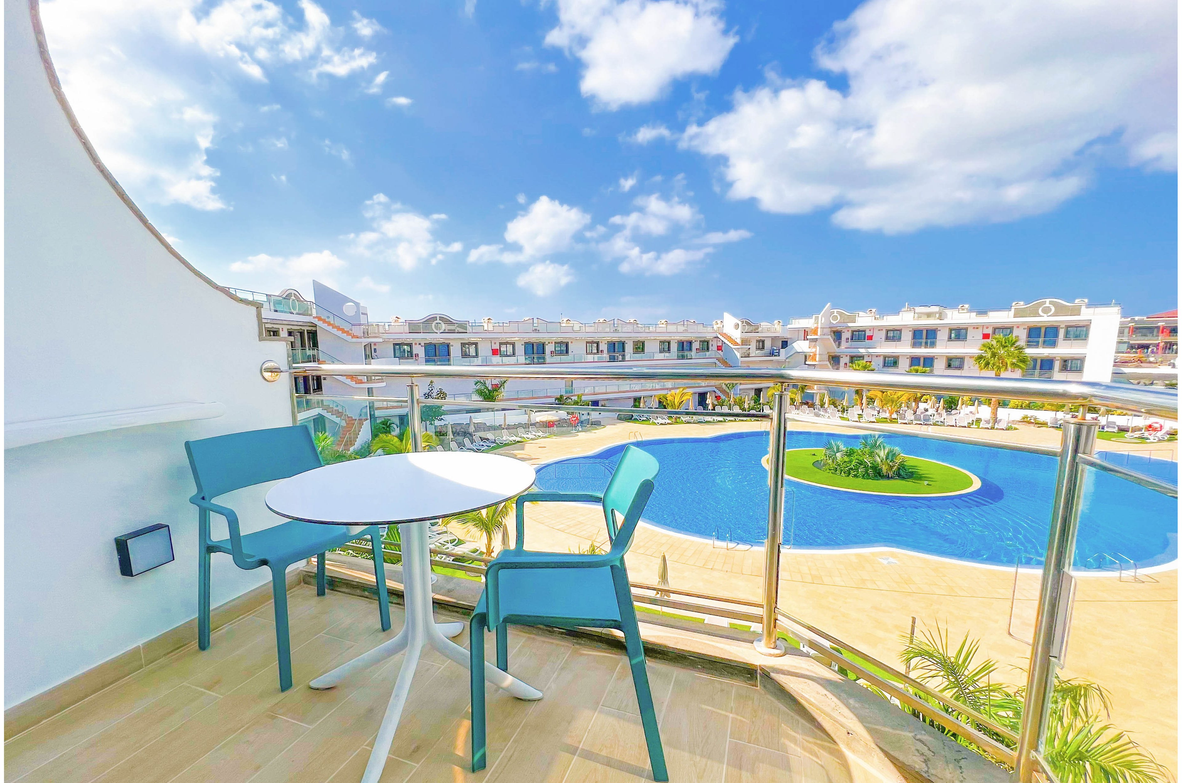 Cordial Marina Blanca