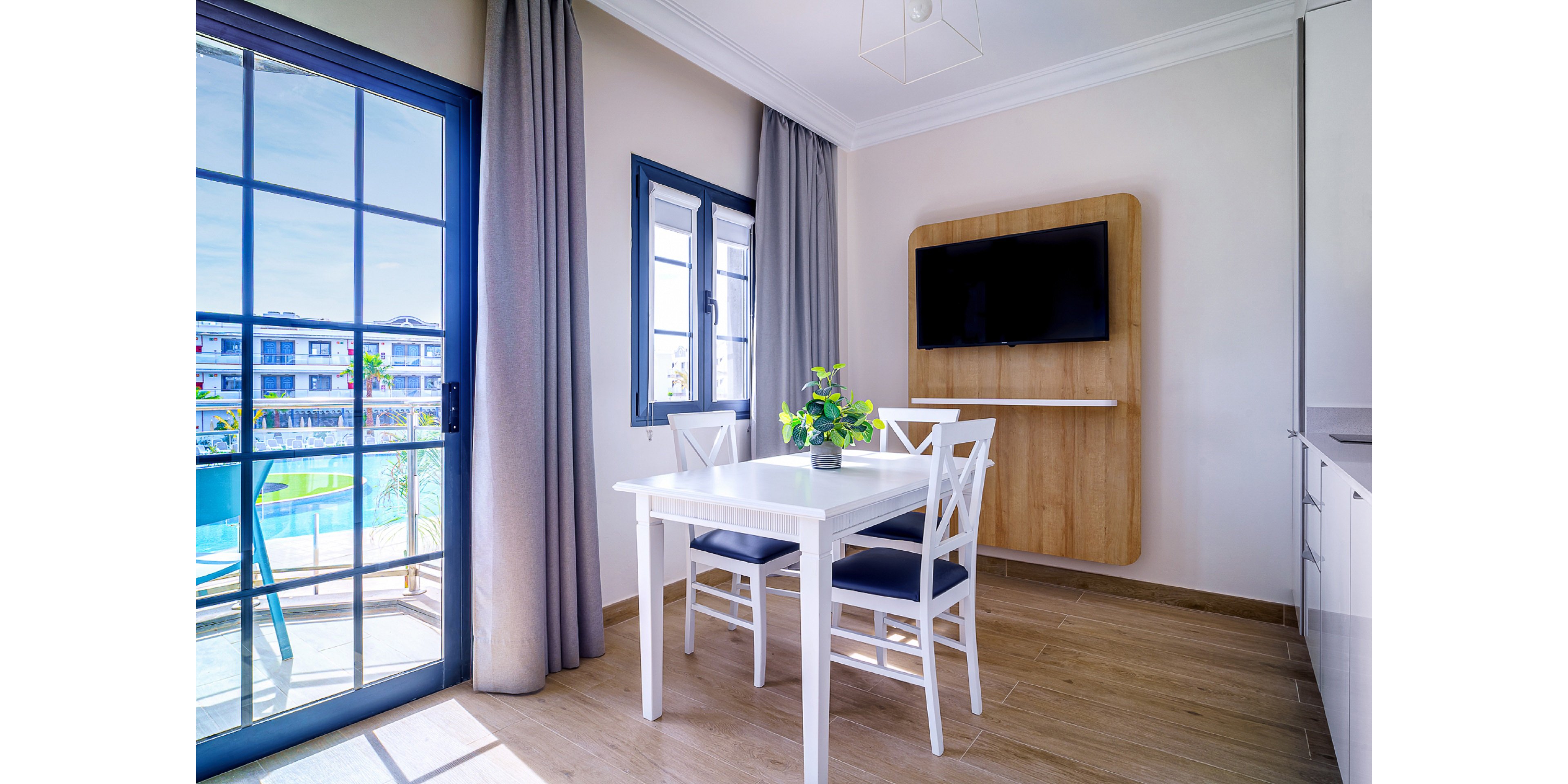 Cordial Marina Blanca