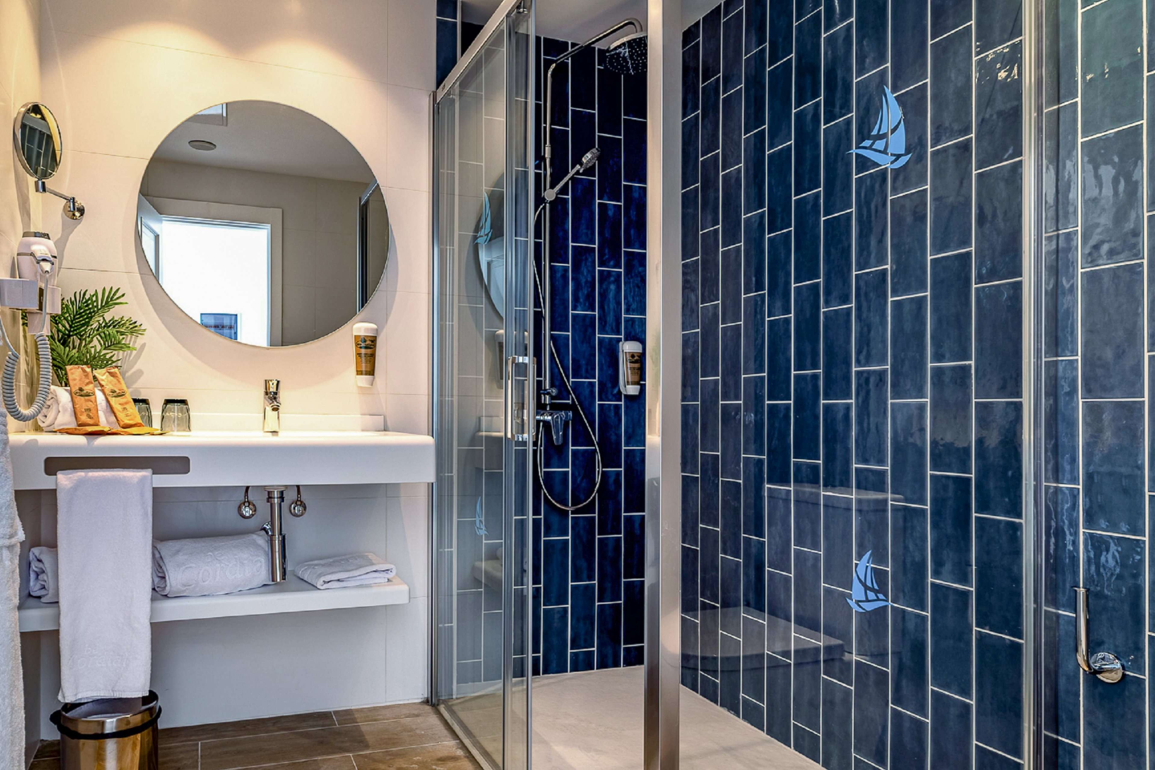 Cordial Marina Blanca