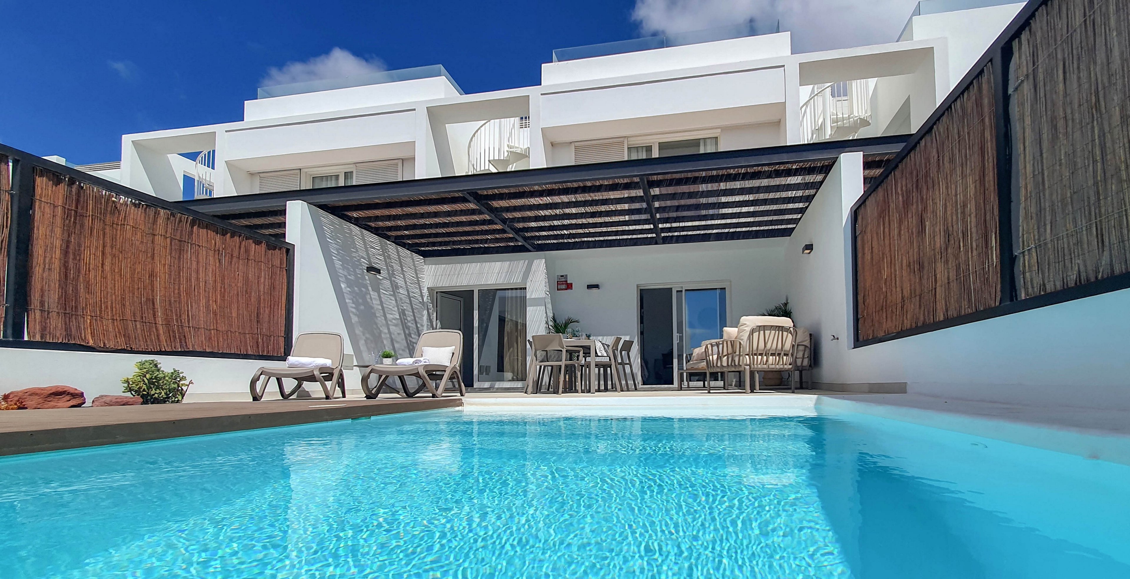 Serena Holiday Homes by LIVVO