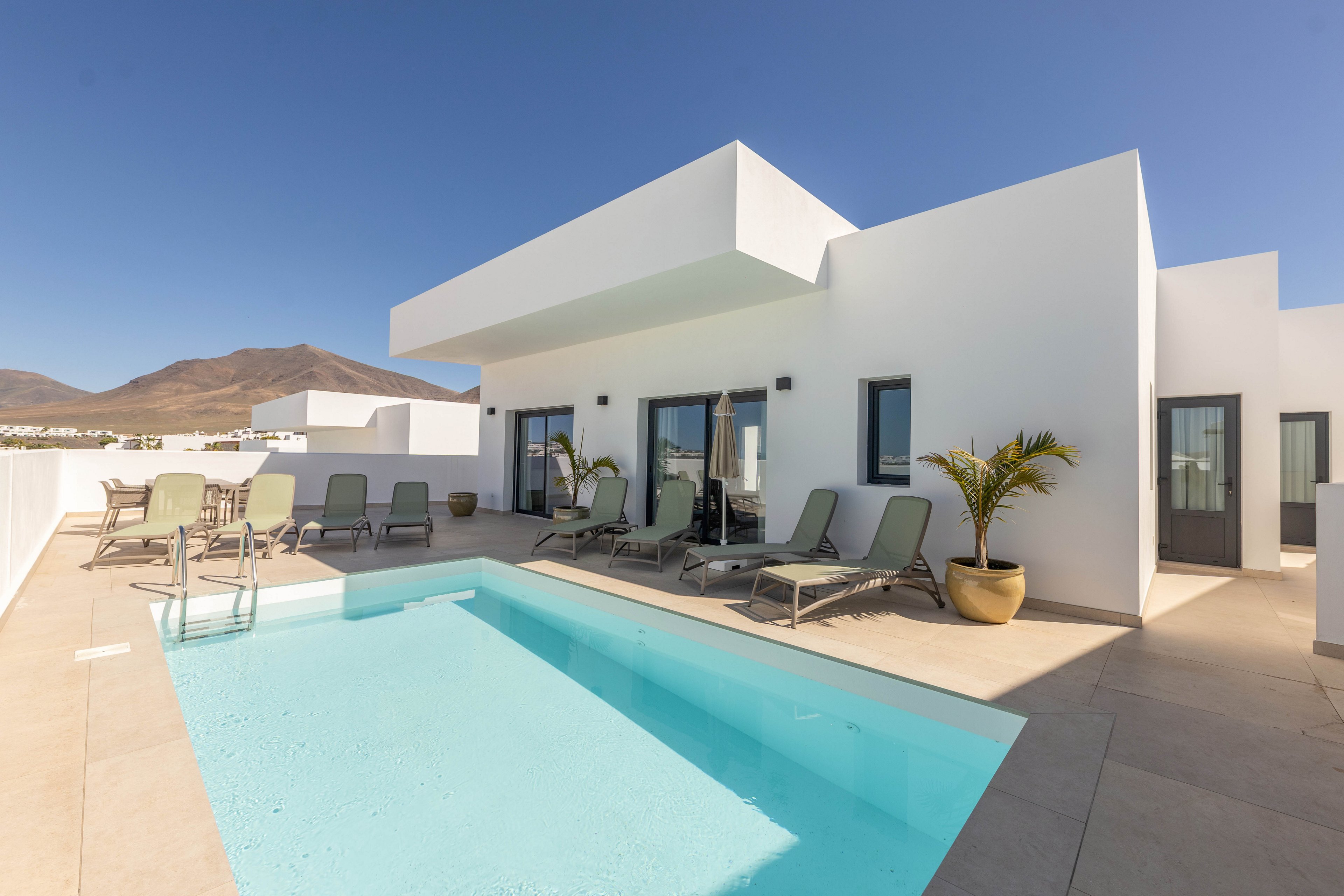 Papagayo Suites Resort