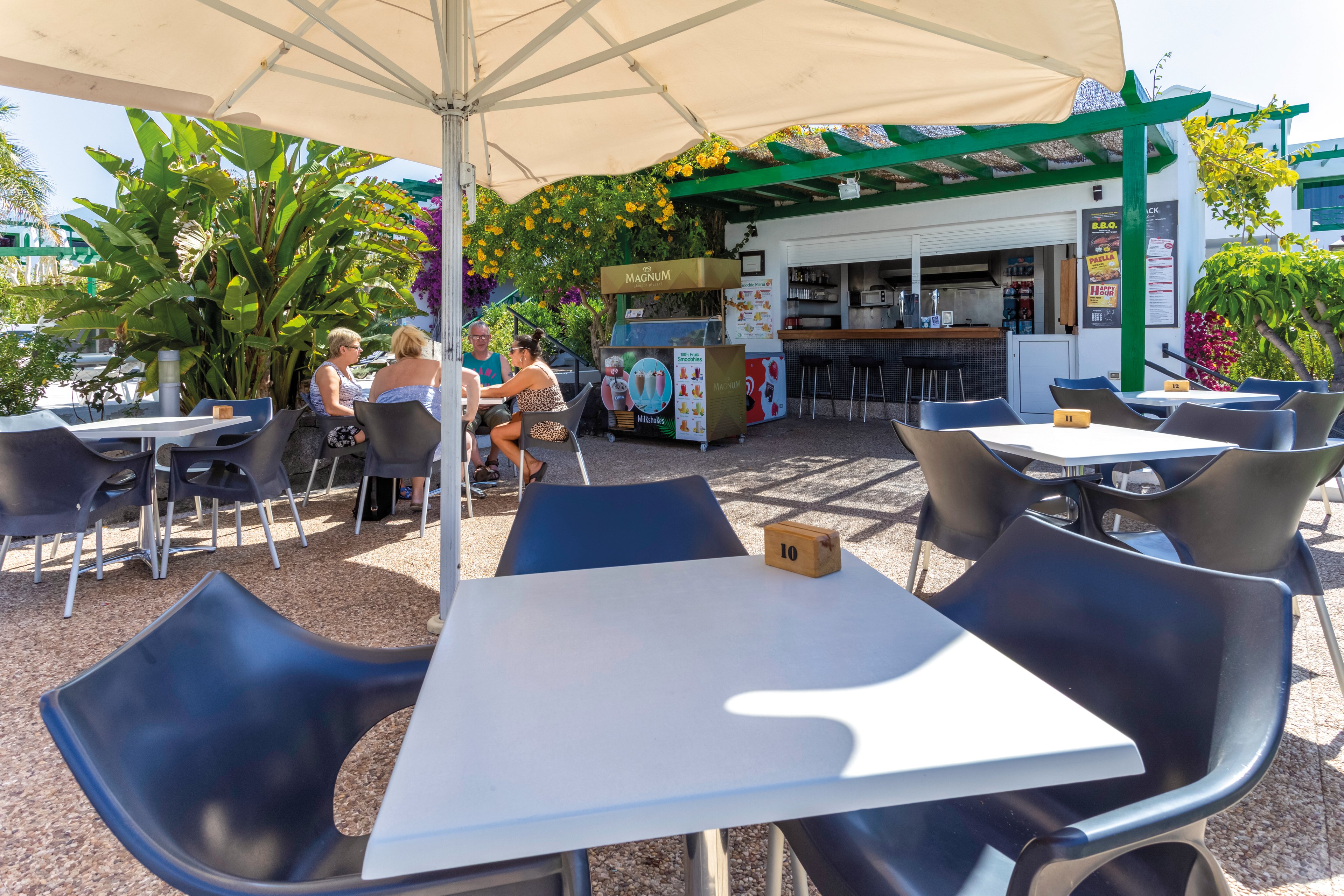 HG Lomo Blanco Apartments