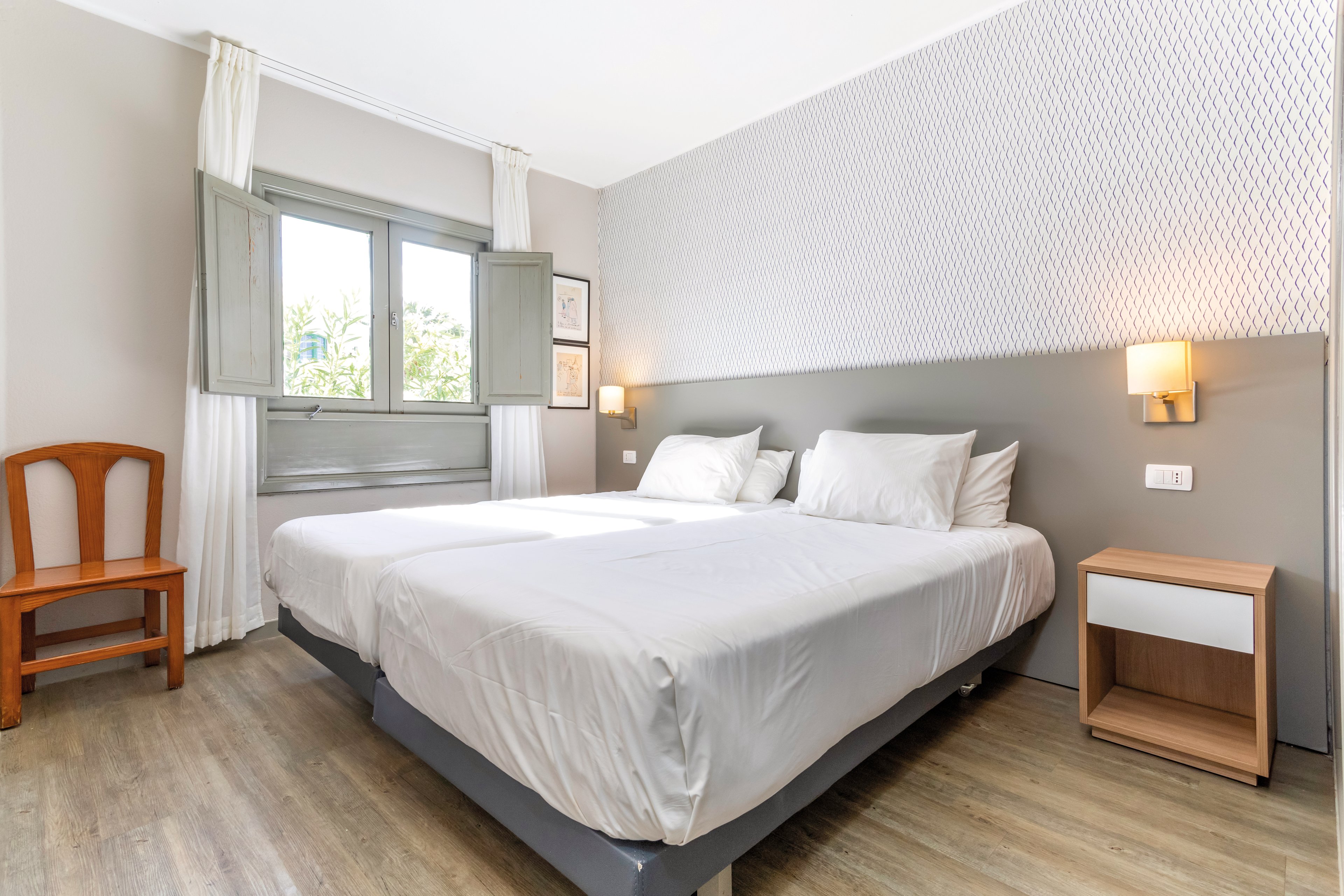 HG Lomo Blanco Apartments