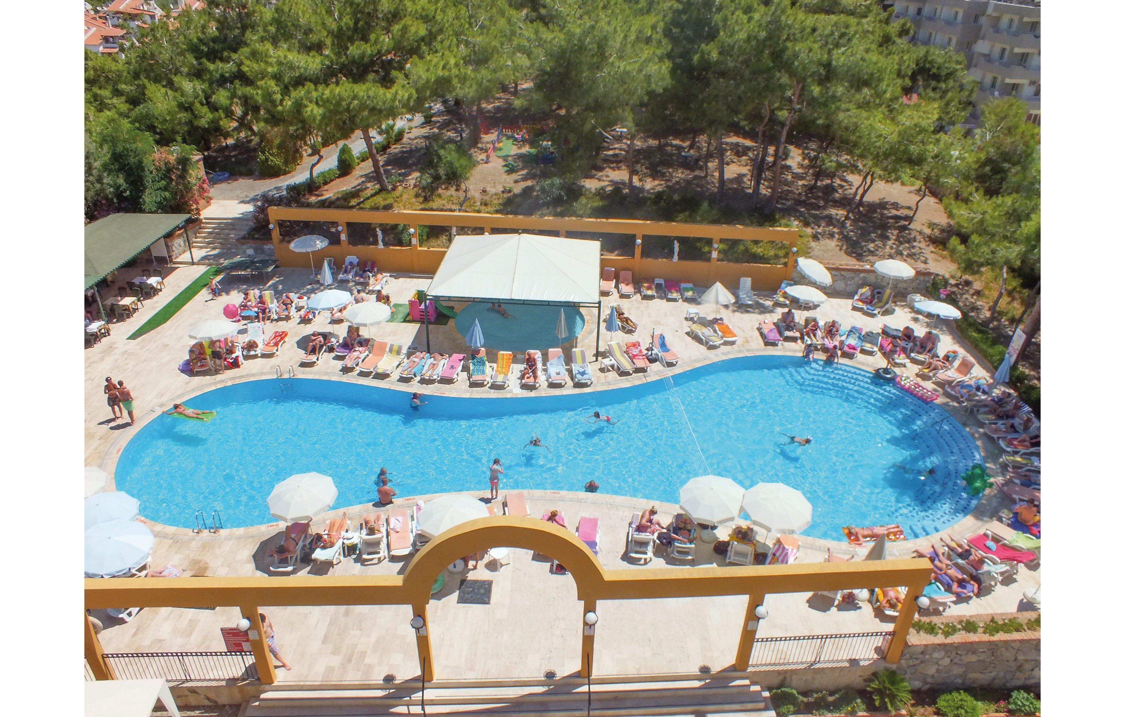 Tuntas Family Suites Kusadasi