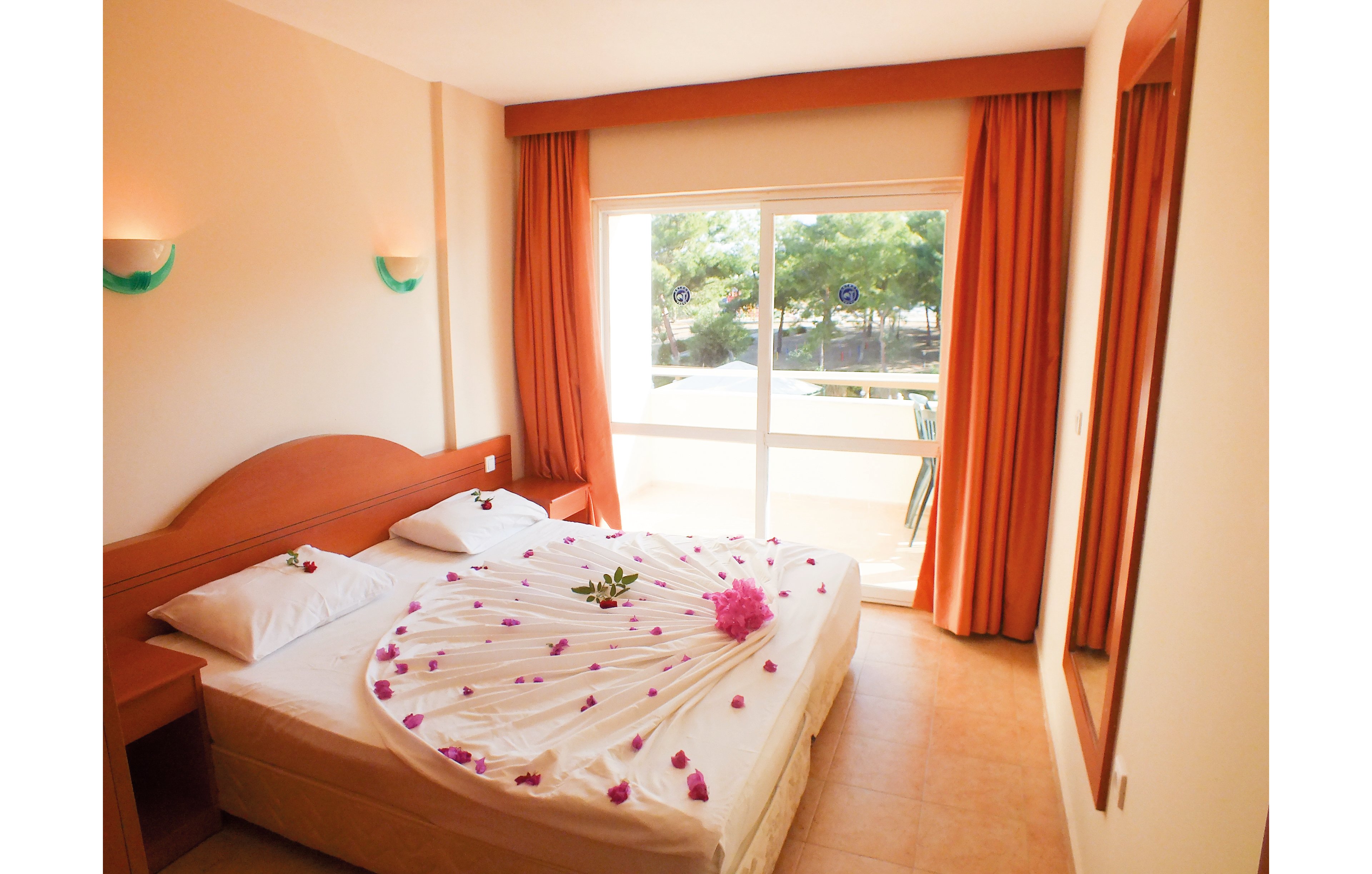 Tuntas Family Suites Kusadasi