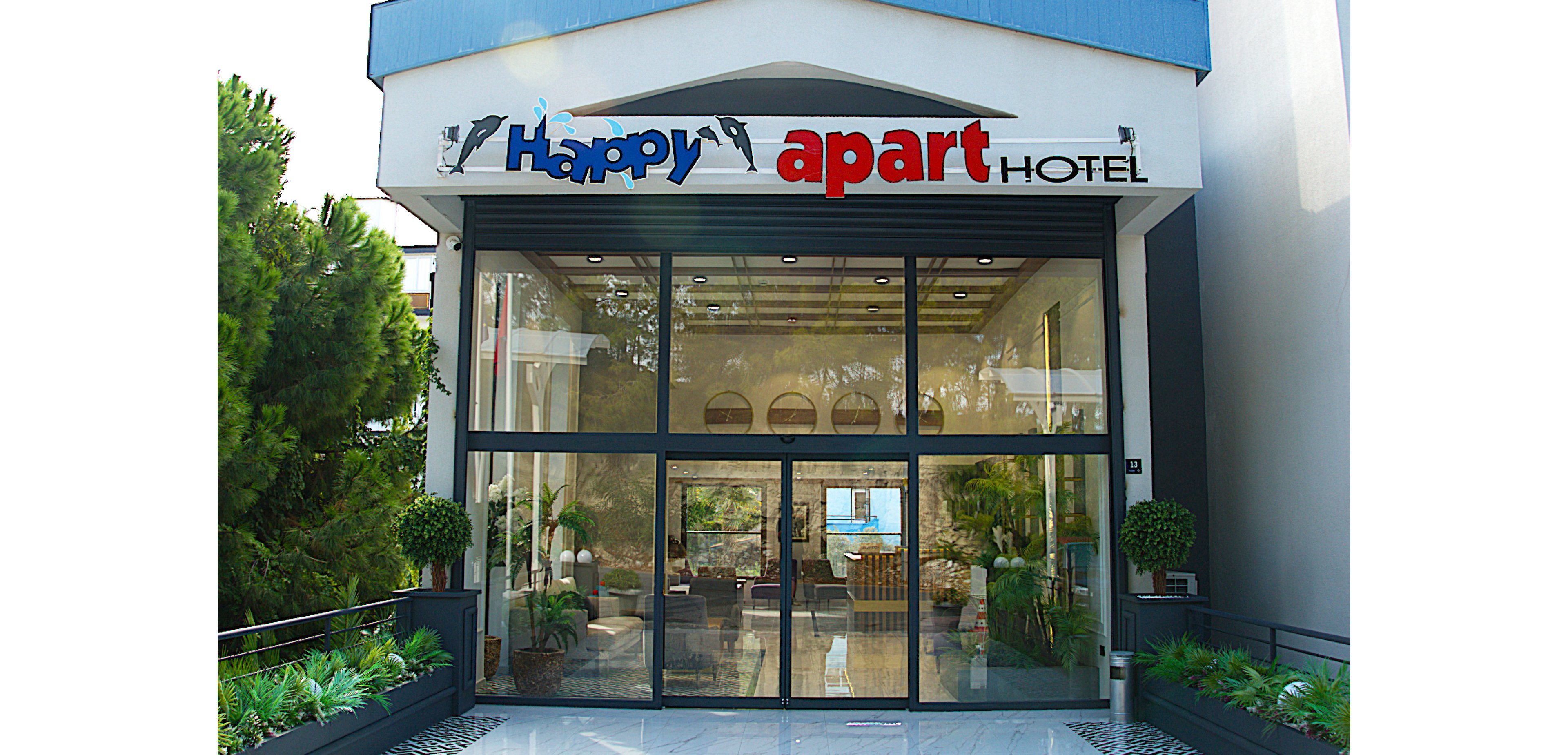 Happy Apartments