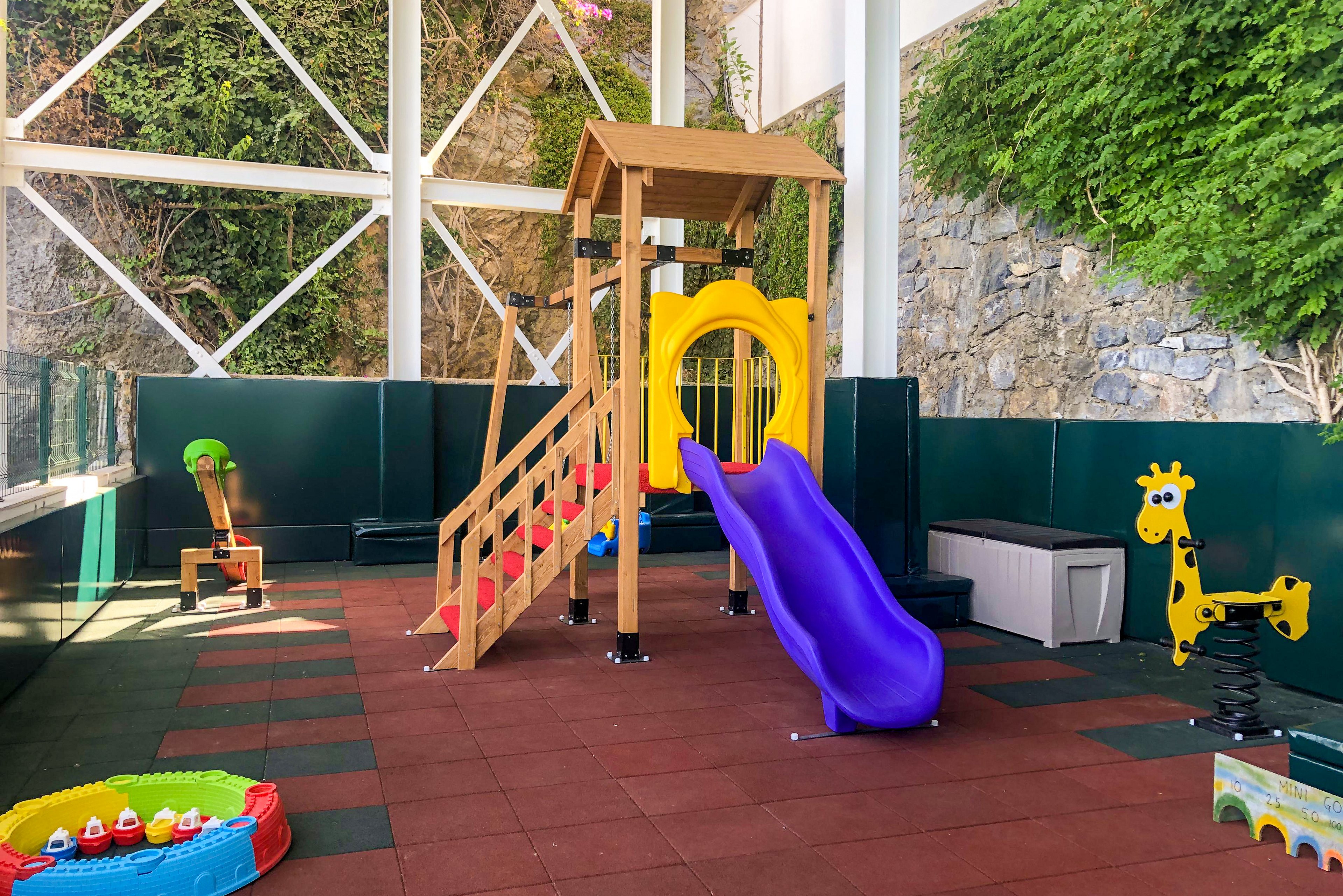 KoruMar Deluxe Hotel