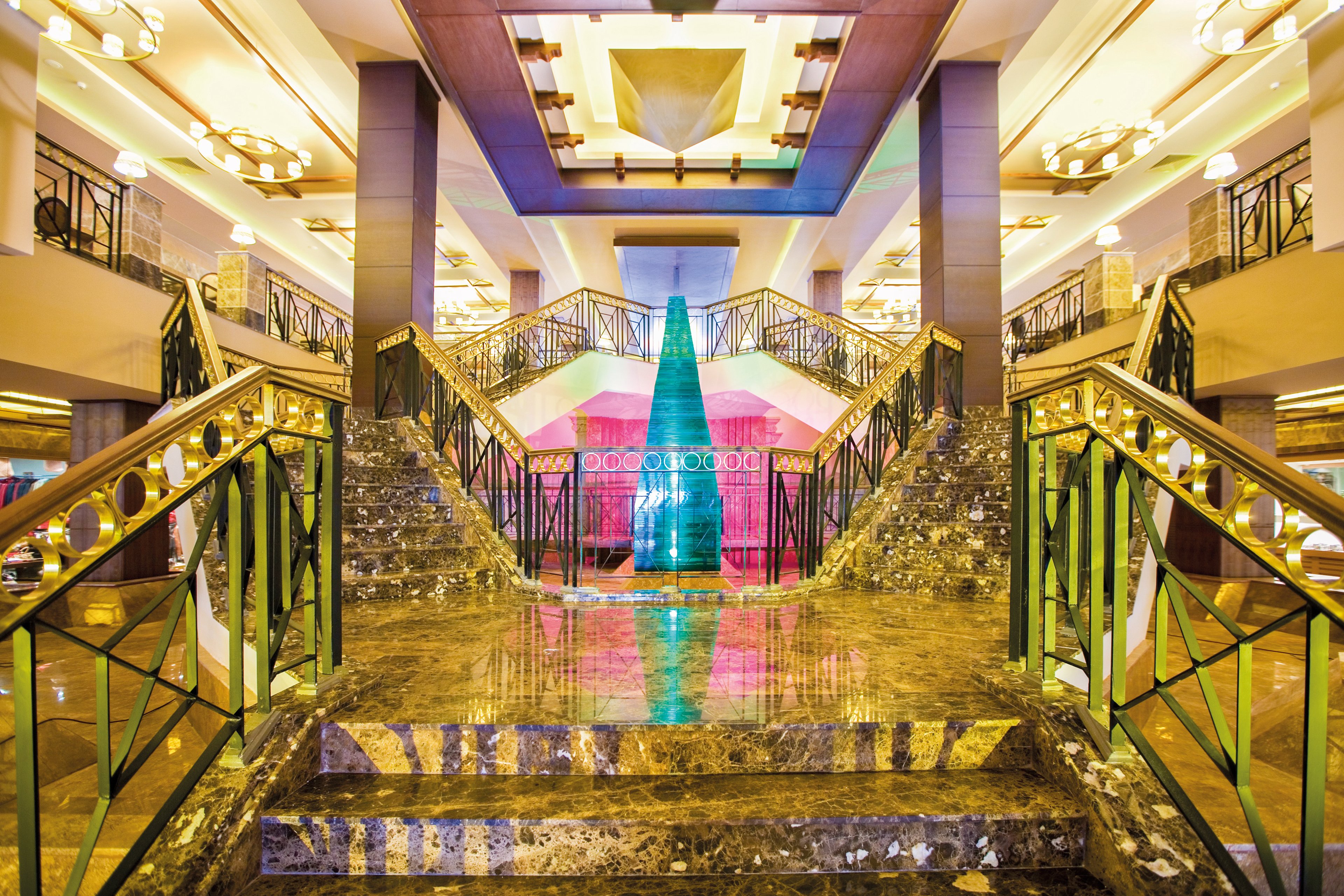 Fantasia Hotel Deluxe Kusadasi