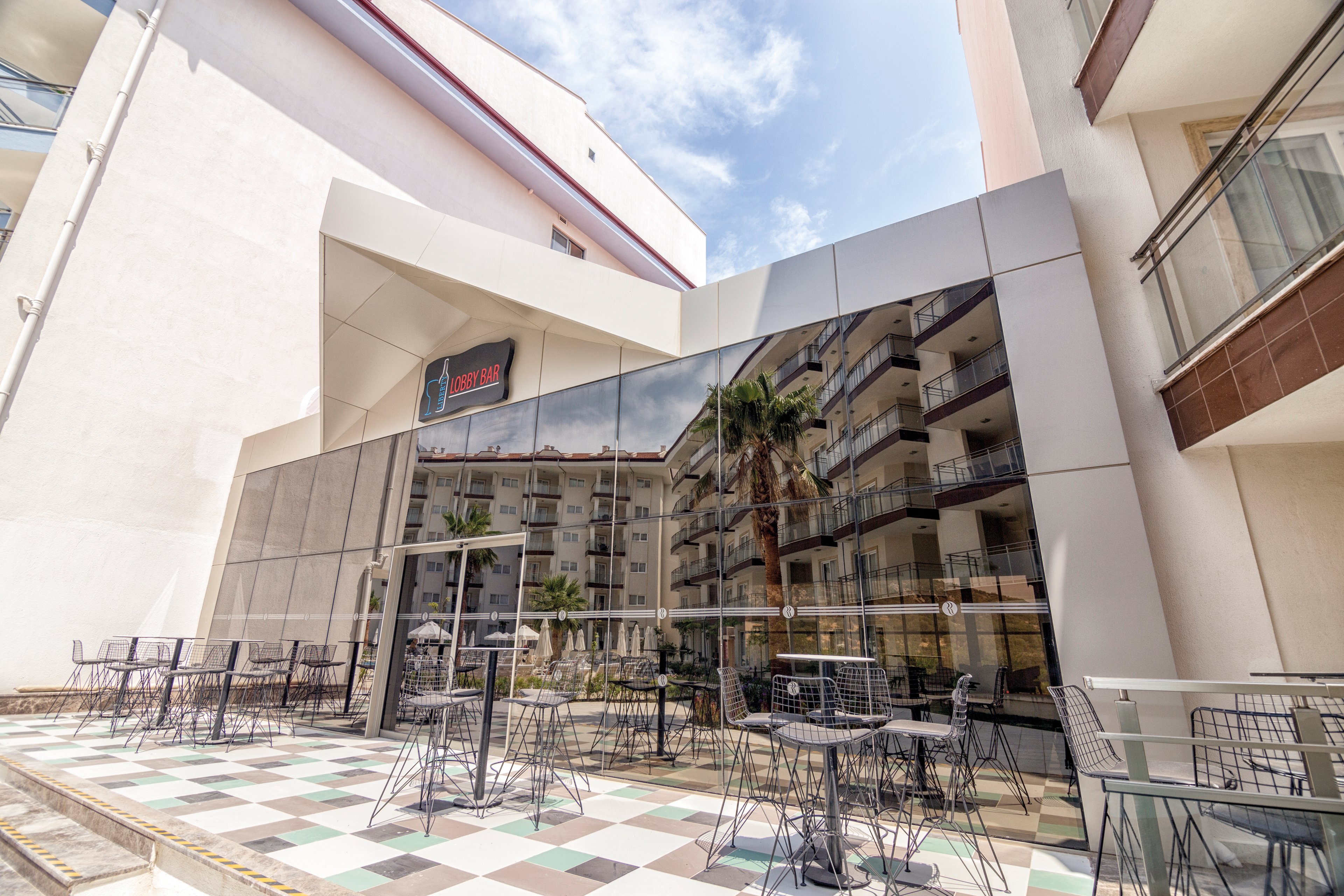 Ramada Hotel & Suites Kusadasi