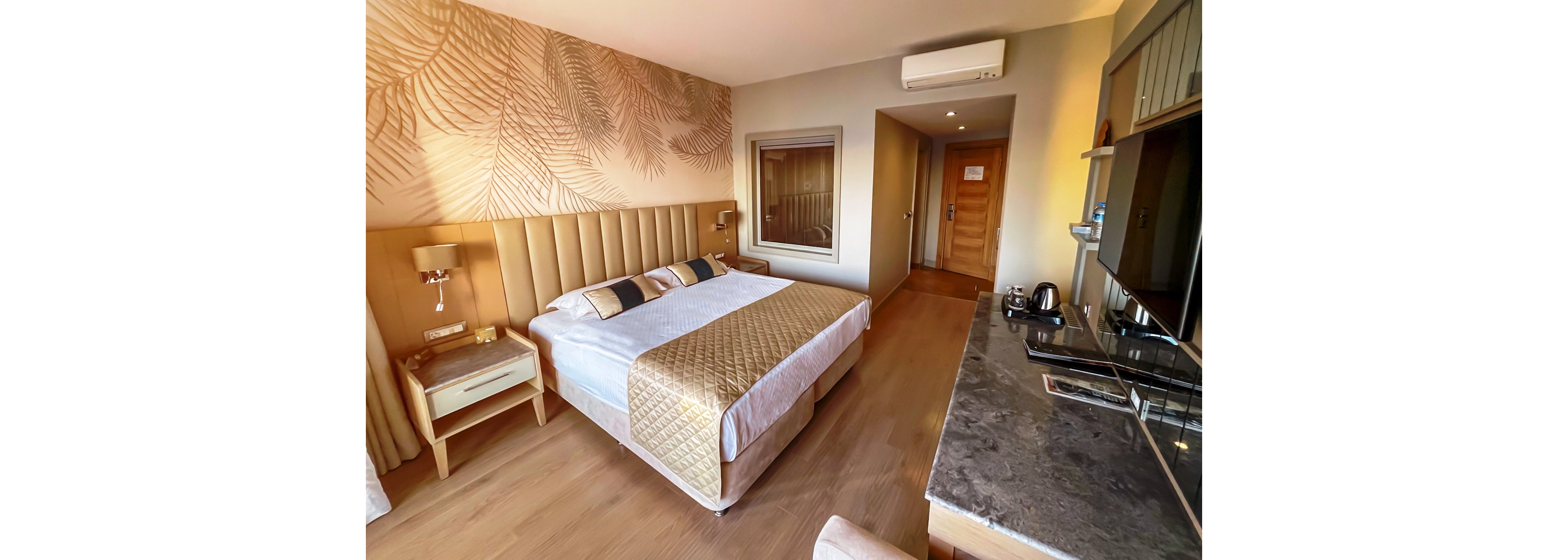 Charisma Deluxe Hotel