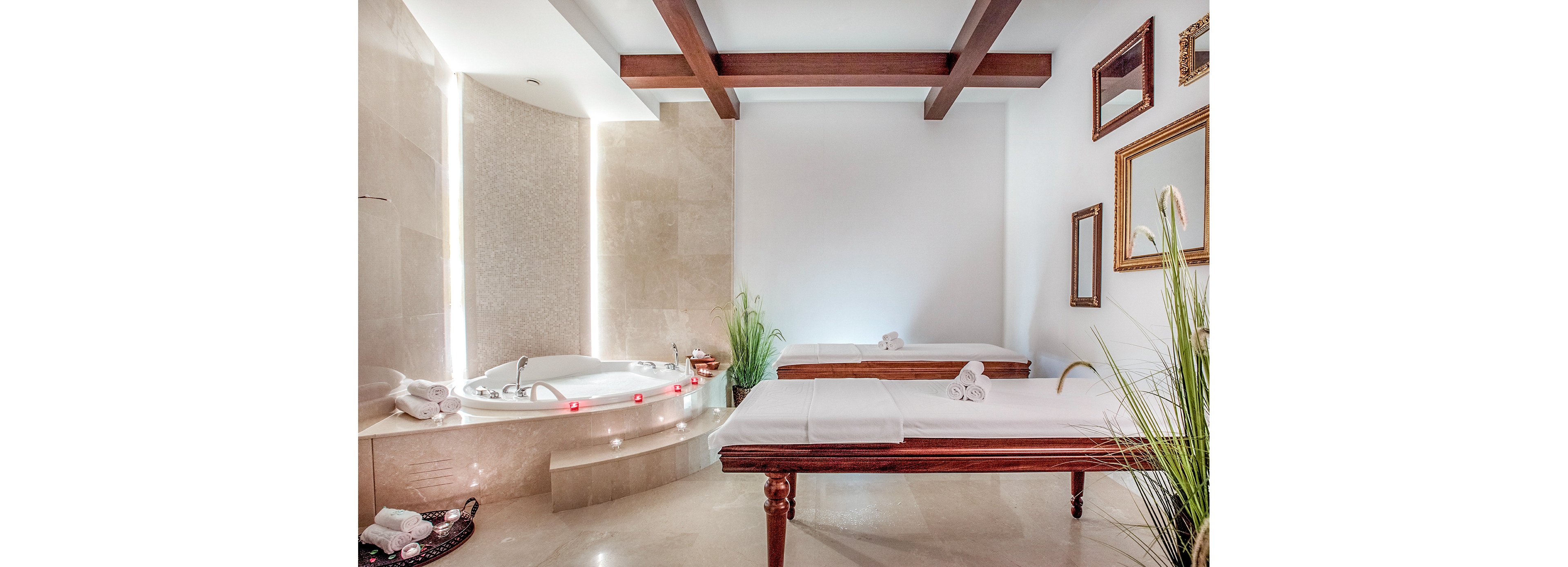 Charisma Deluxe Hotel