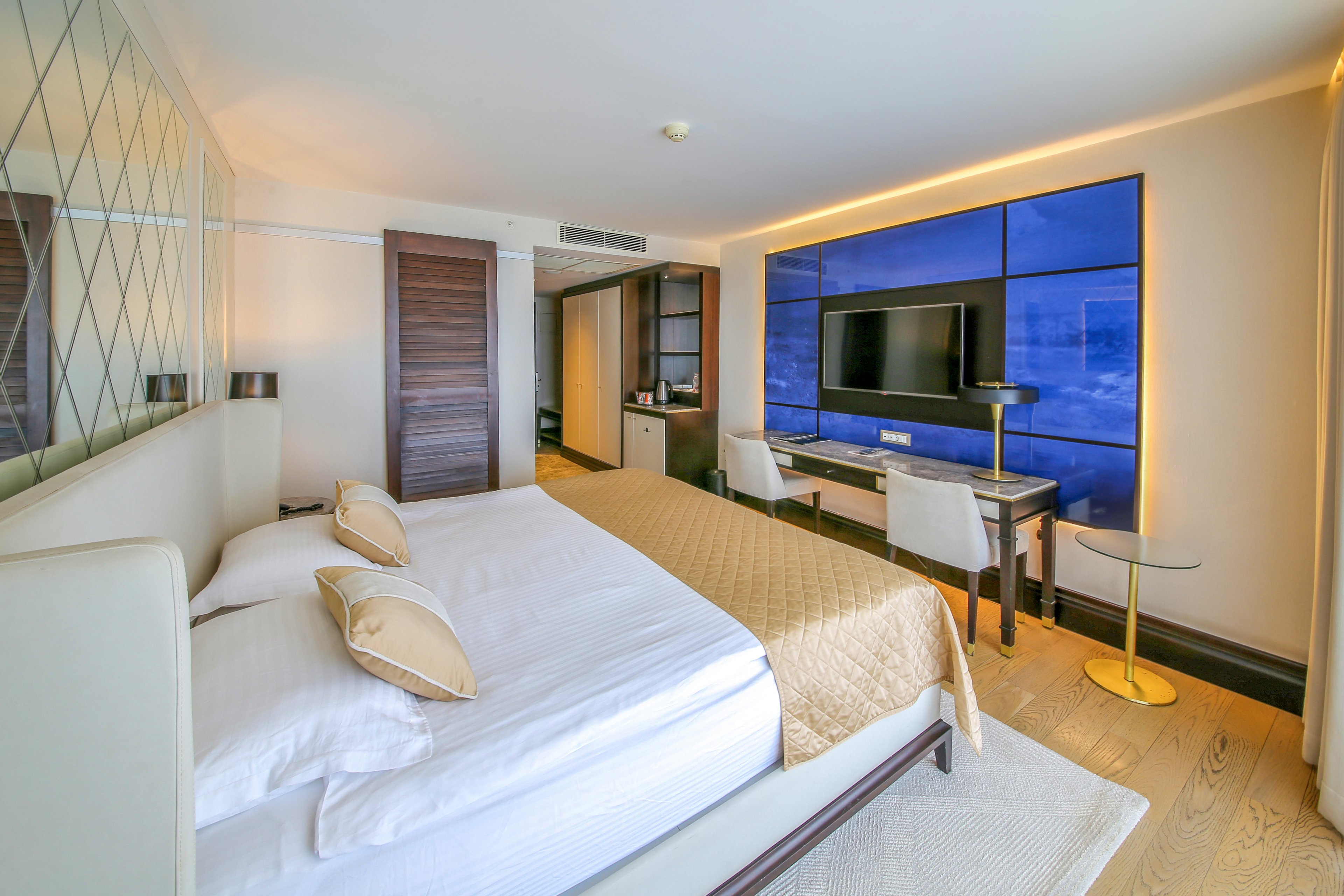 Charisma Deluxe Hotel