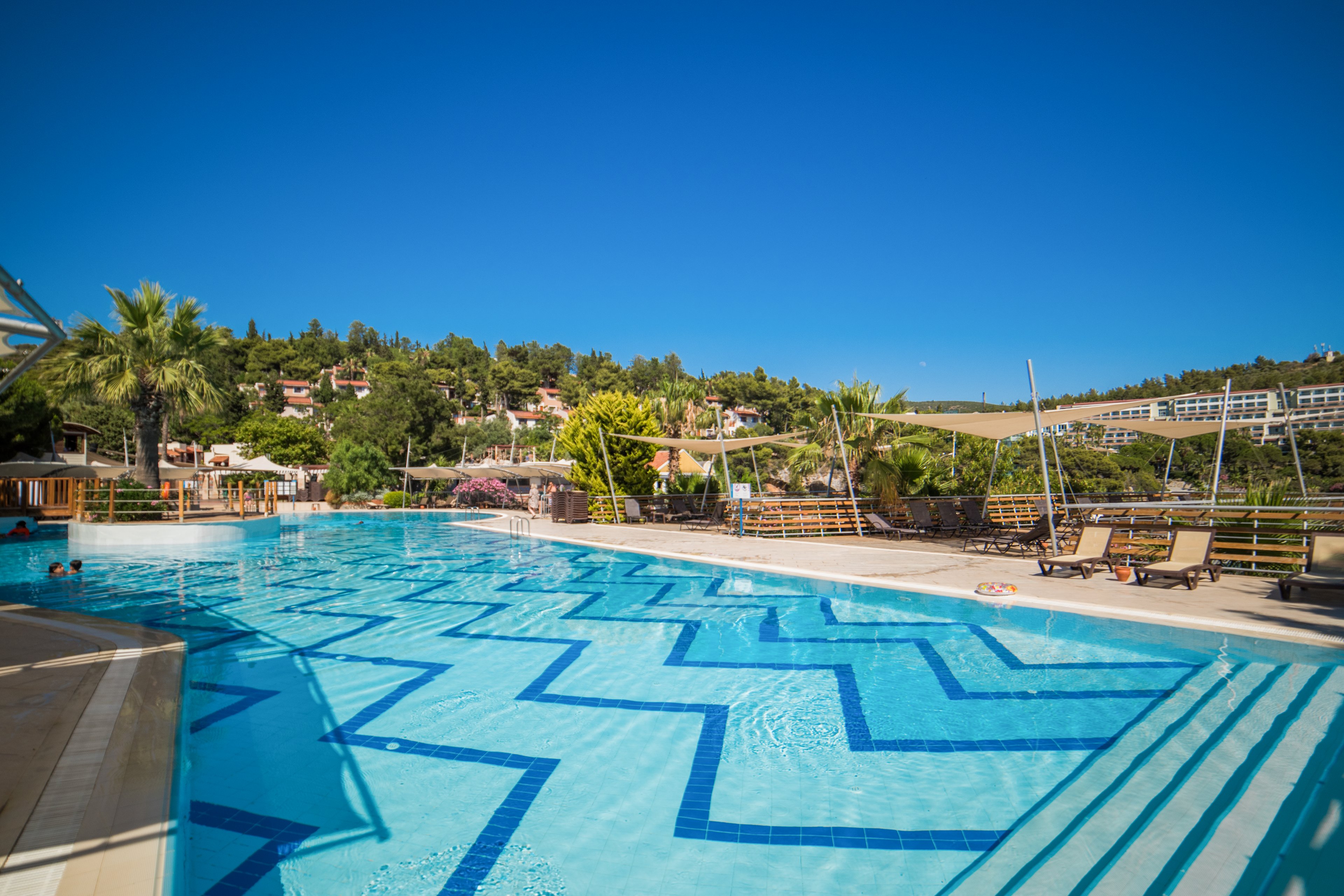 Pine Bay Holiday Resort