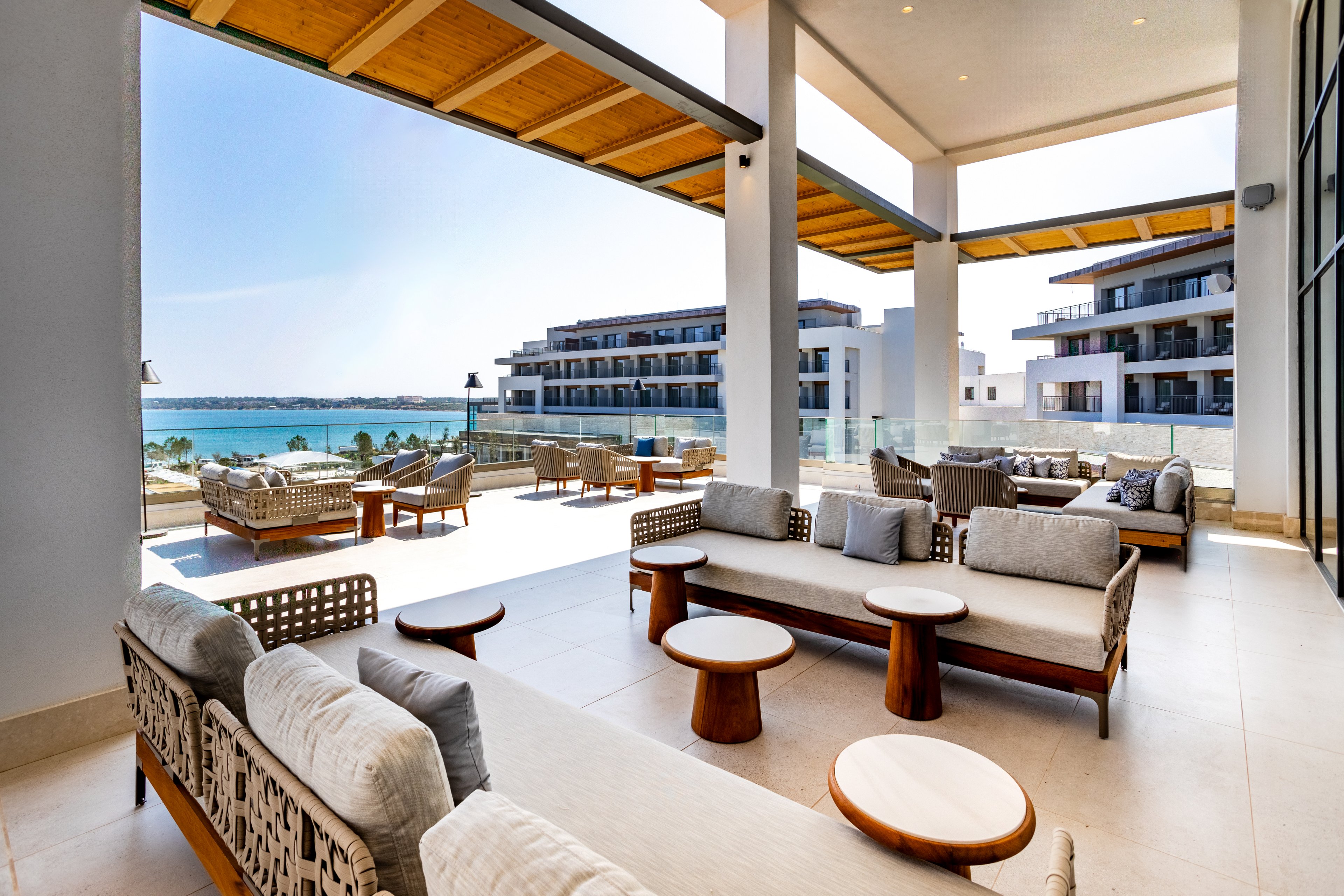 Anda Barut Collection.