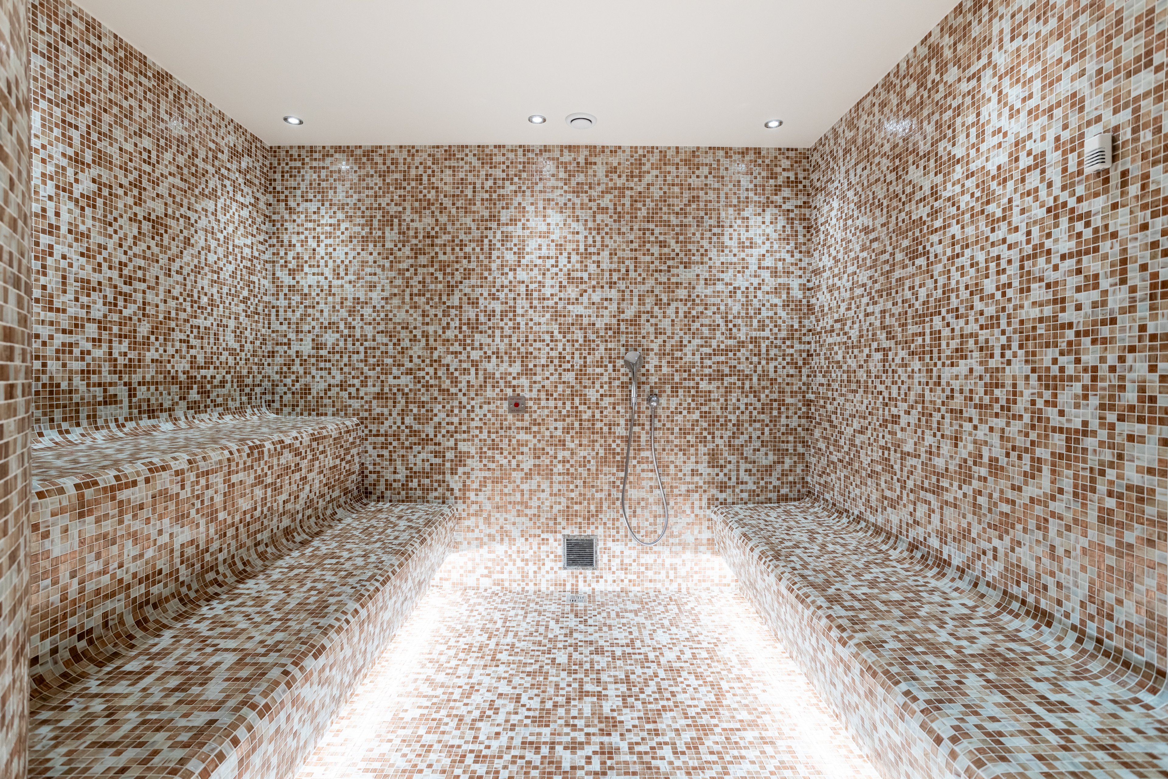 Anda Barut Collection.