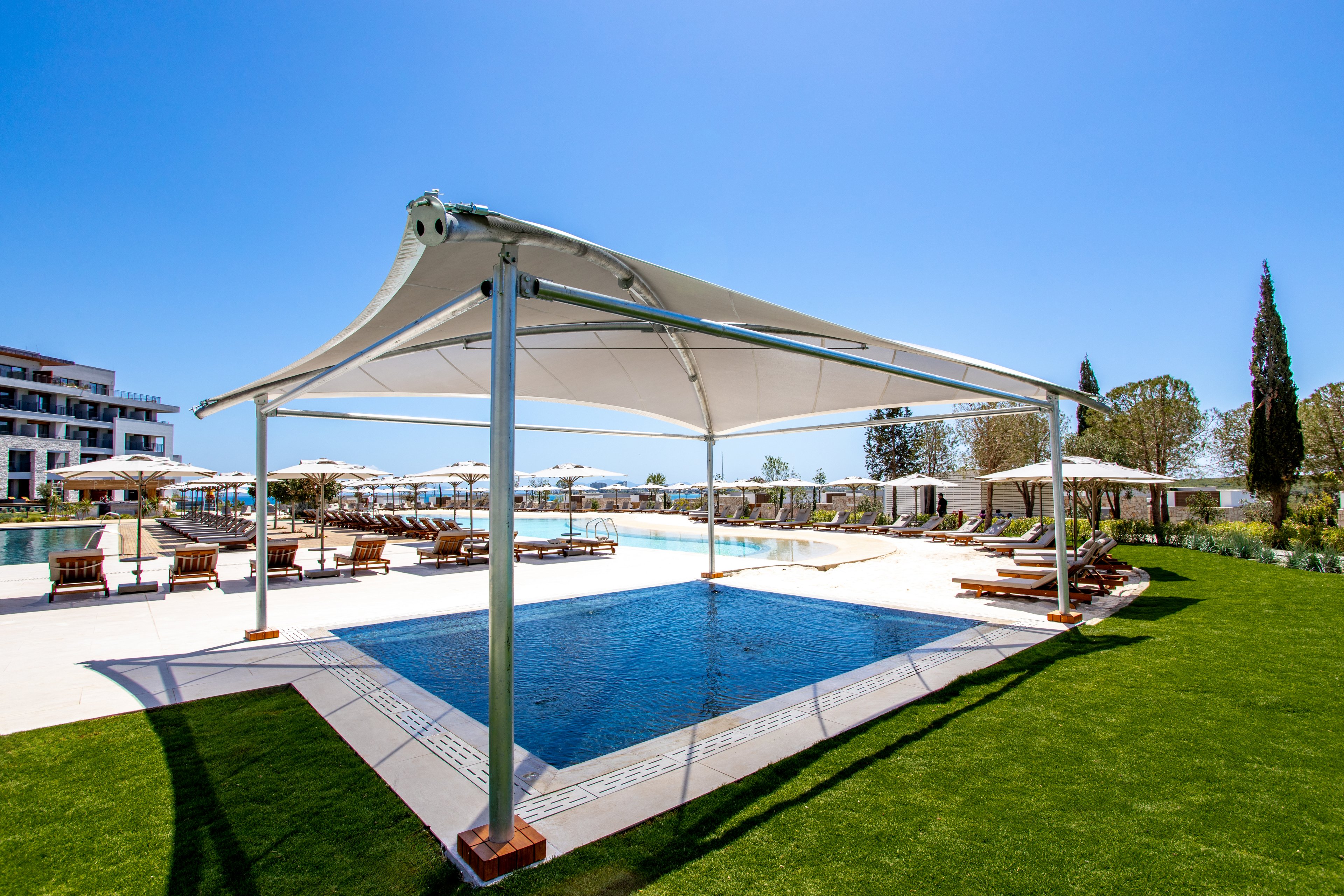 Anda Barut Collection.