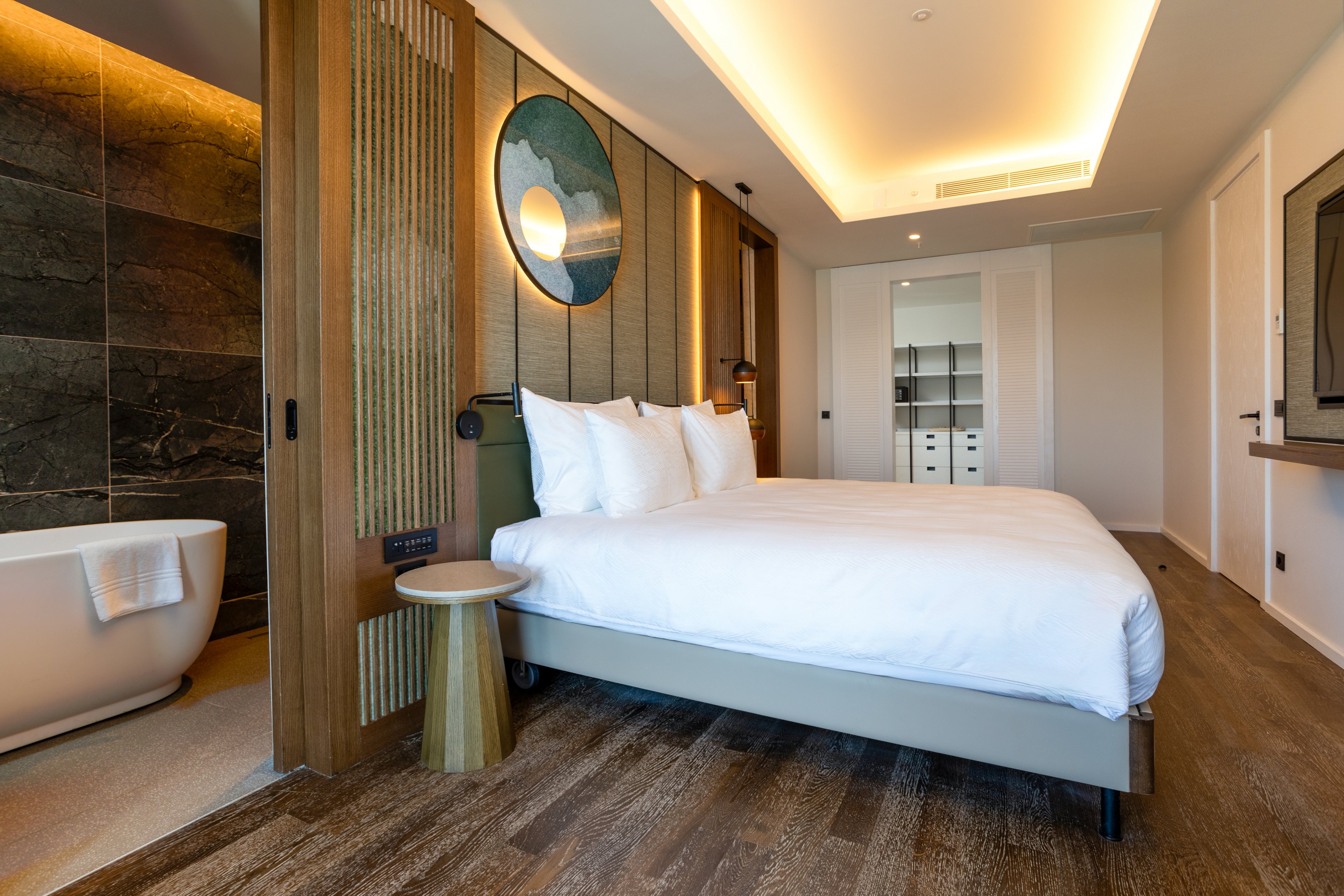 Anda Barut Collection.