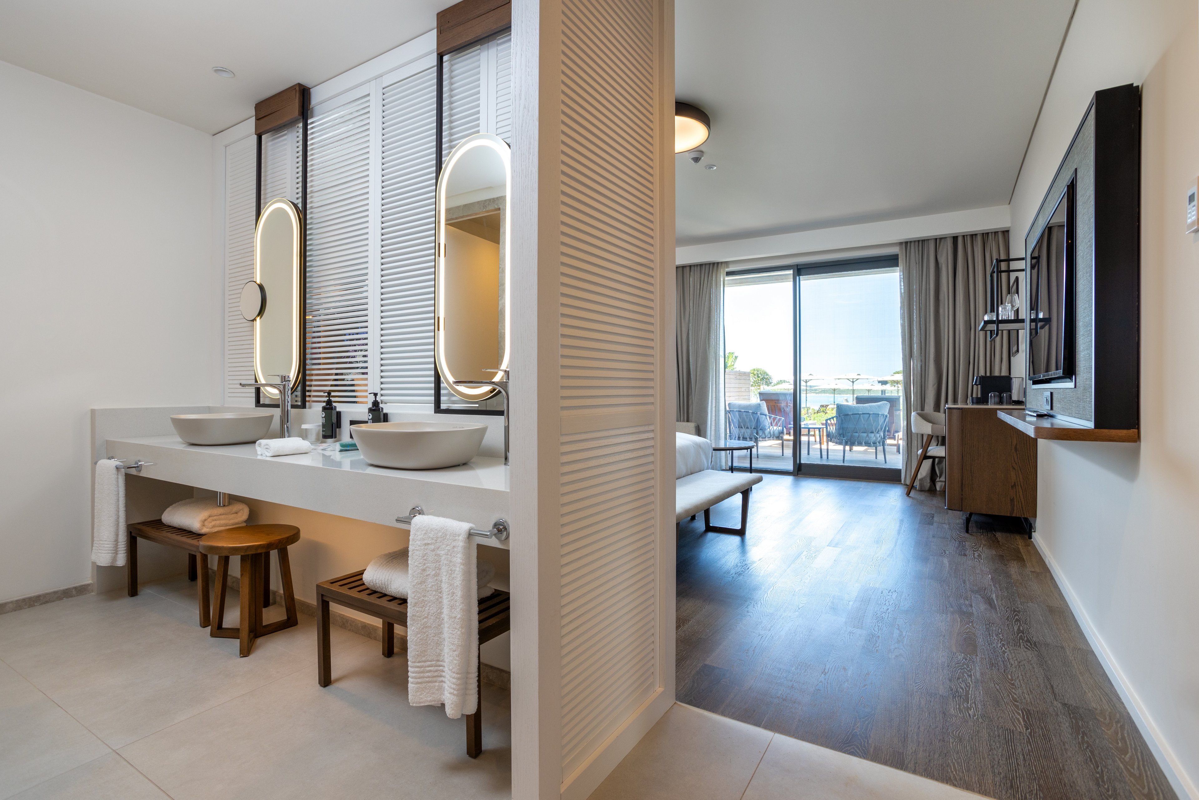 Anda Barut Collection.