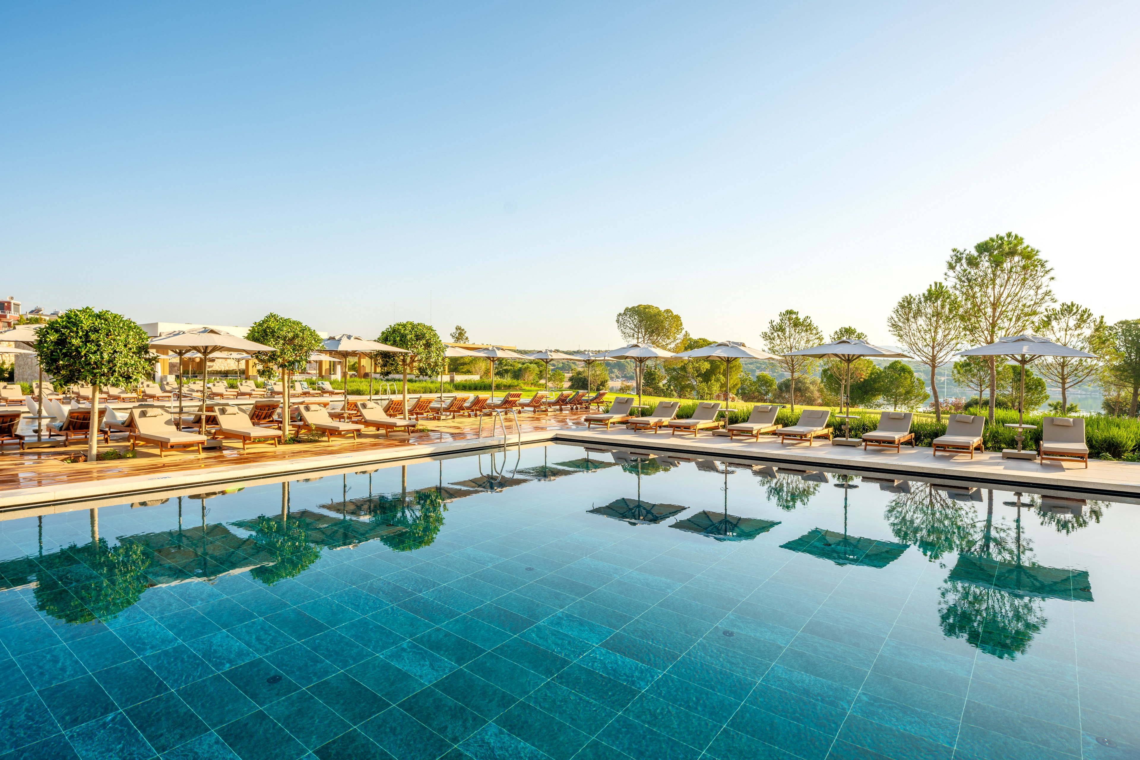 Anda Barut Collection.