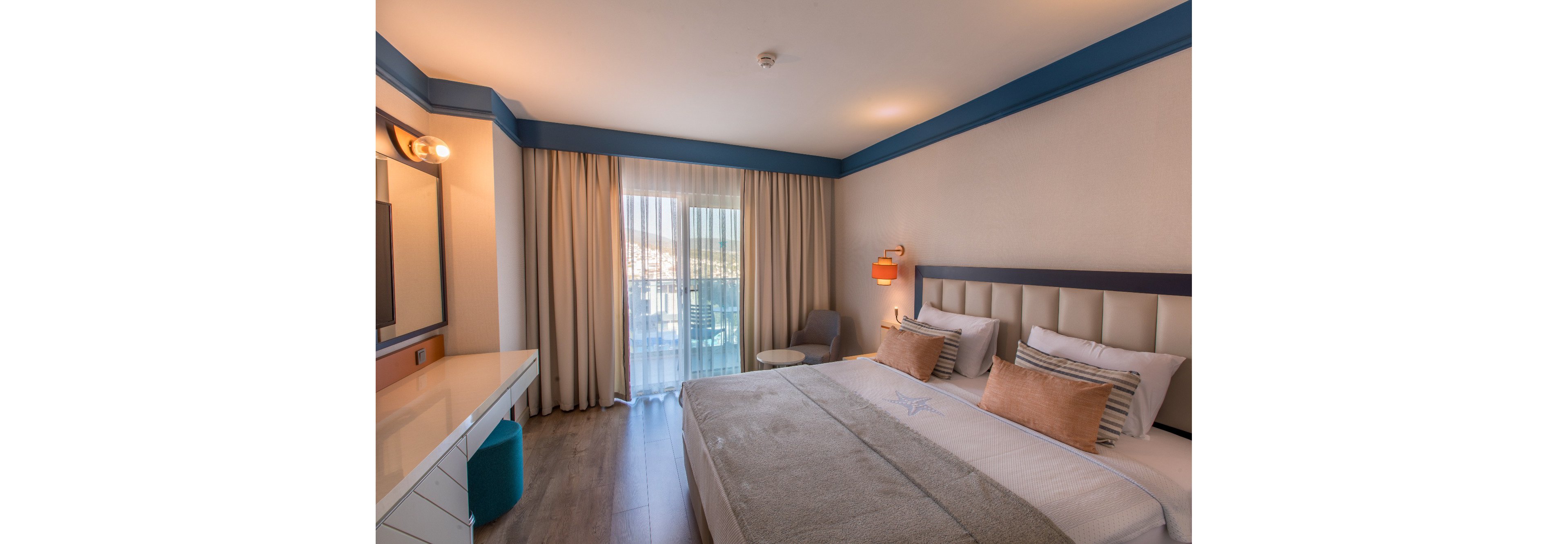 Maxeria Blue Didyma.