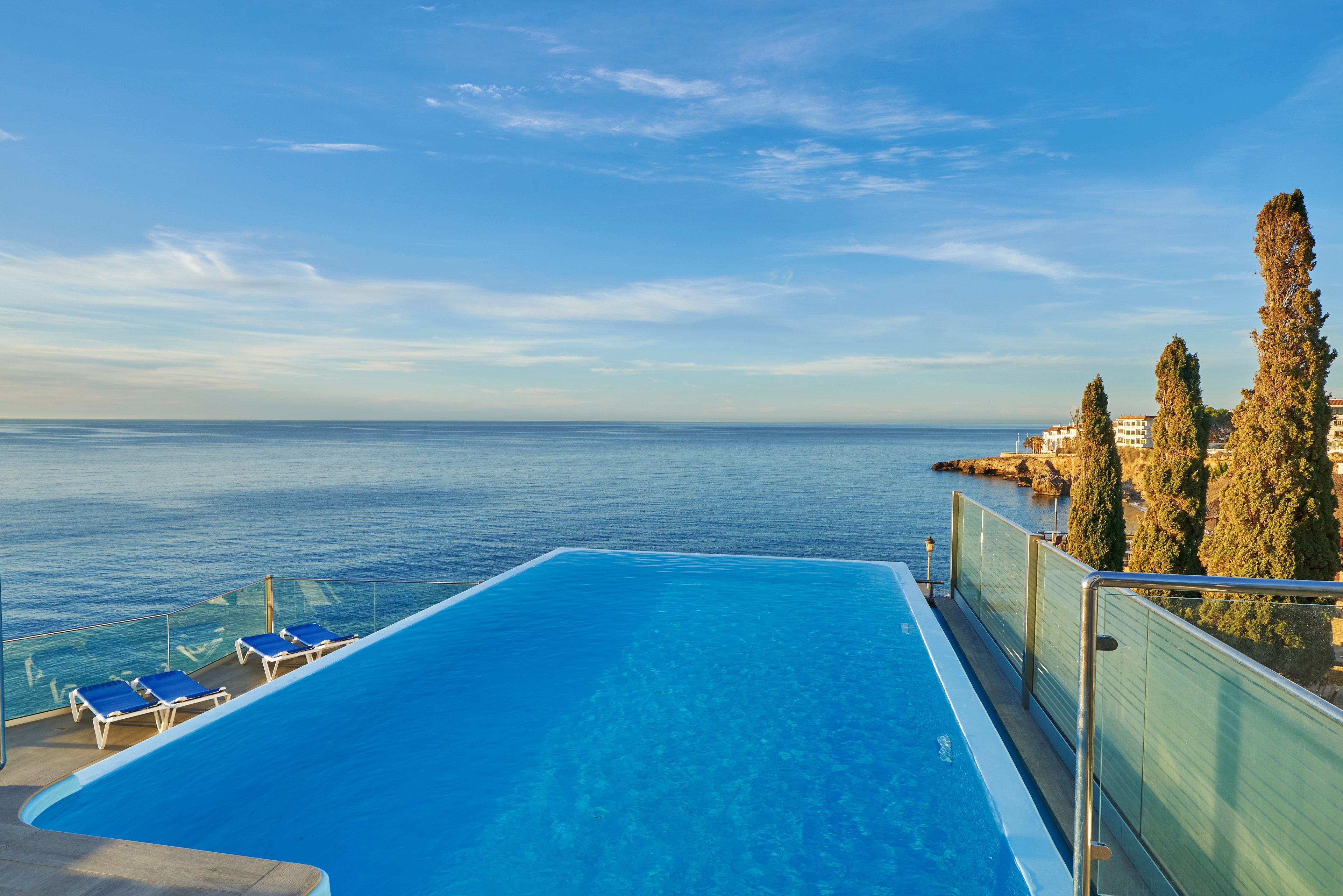 Hotel Balcon De Europa