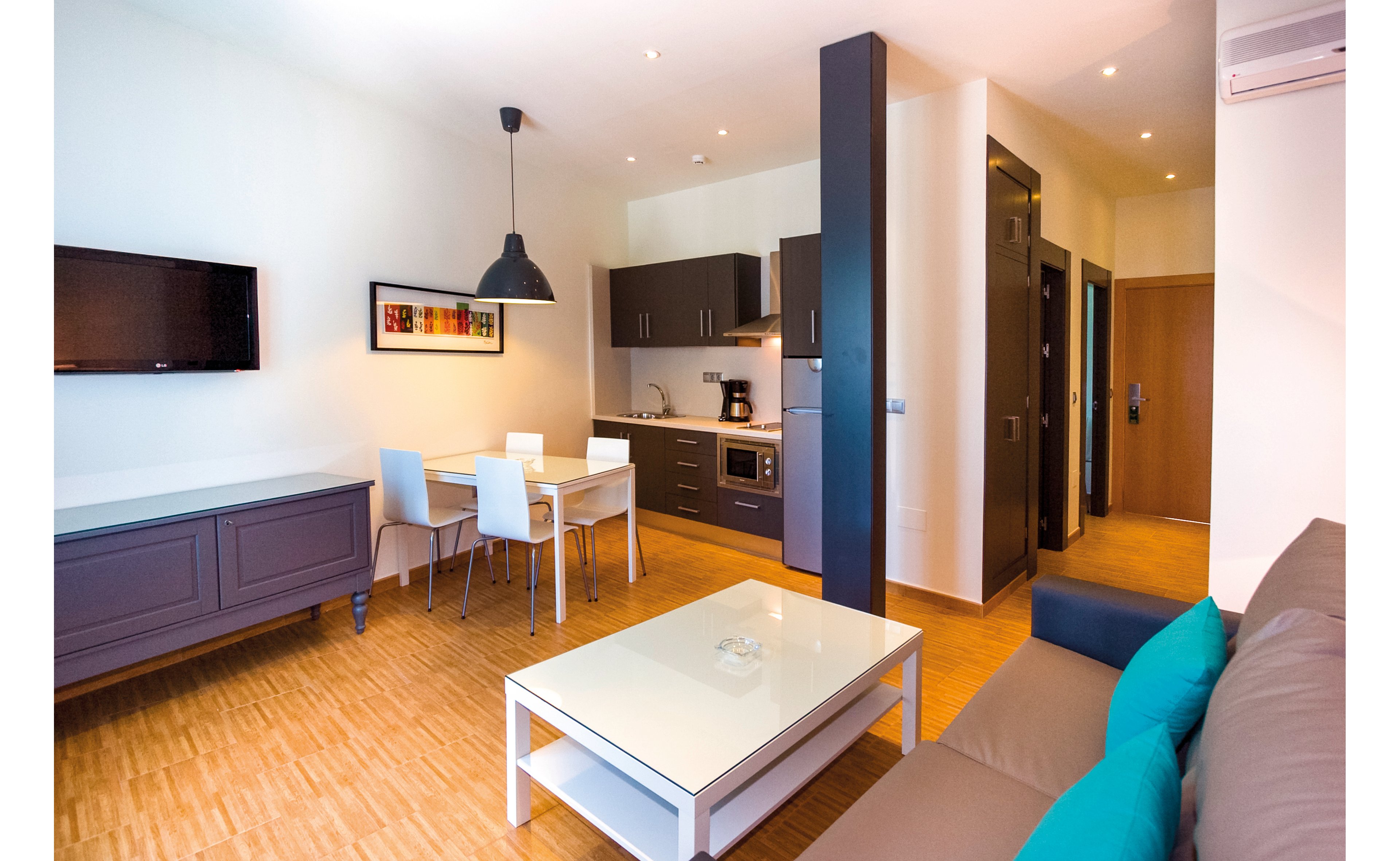 Ecuador Park Apartments