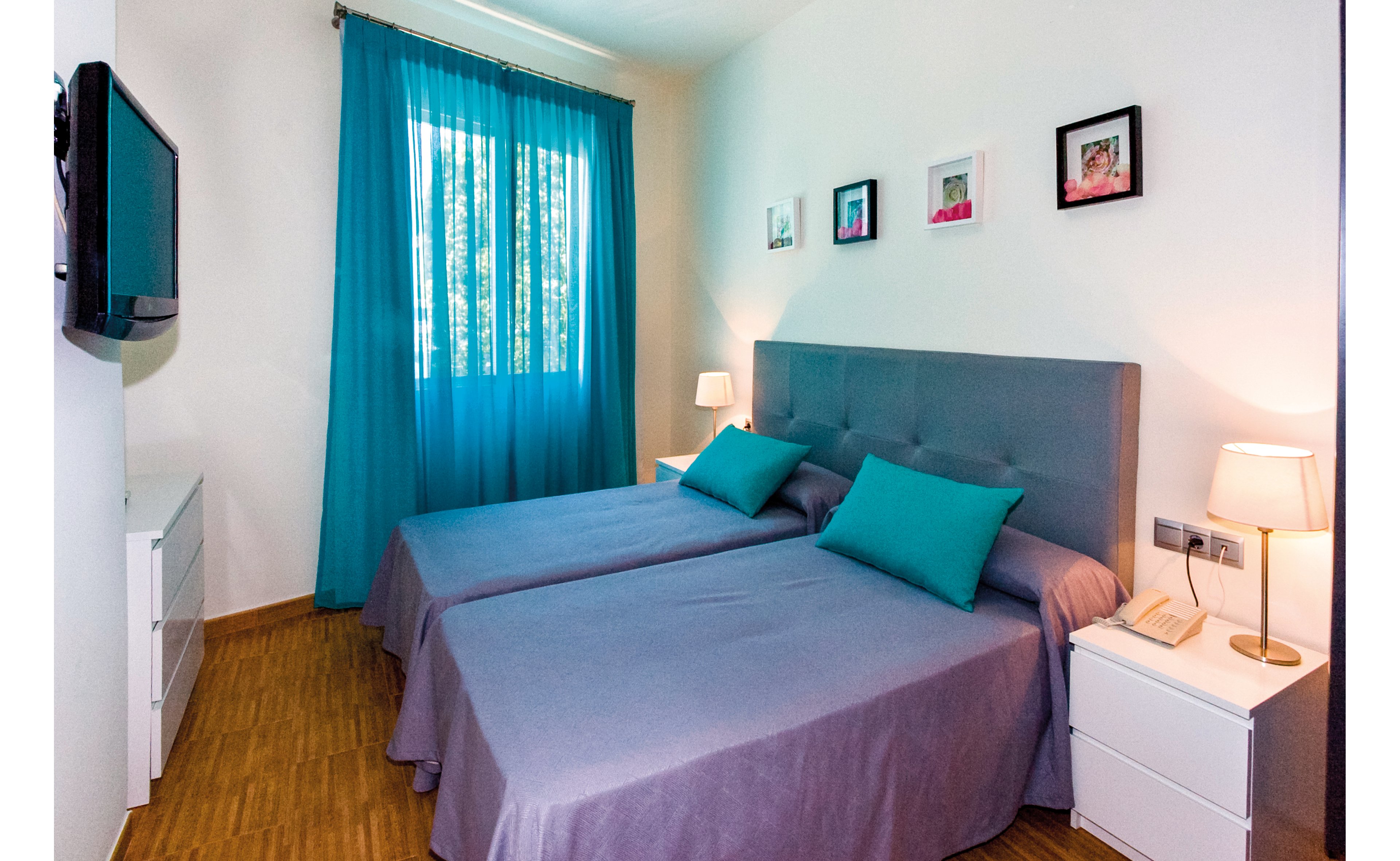 Ecuador Park Apartments