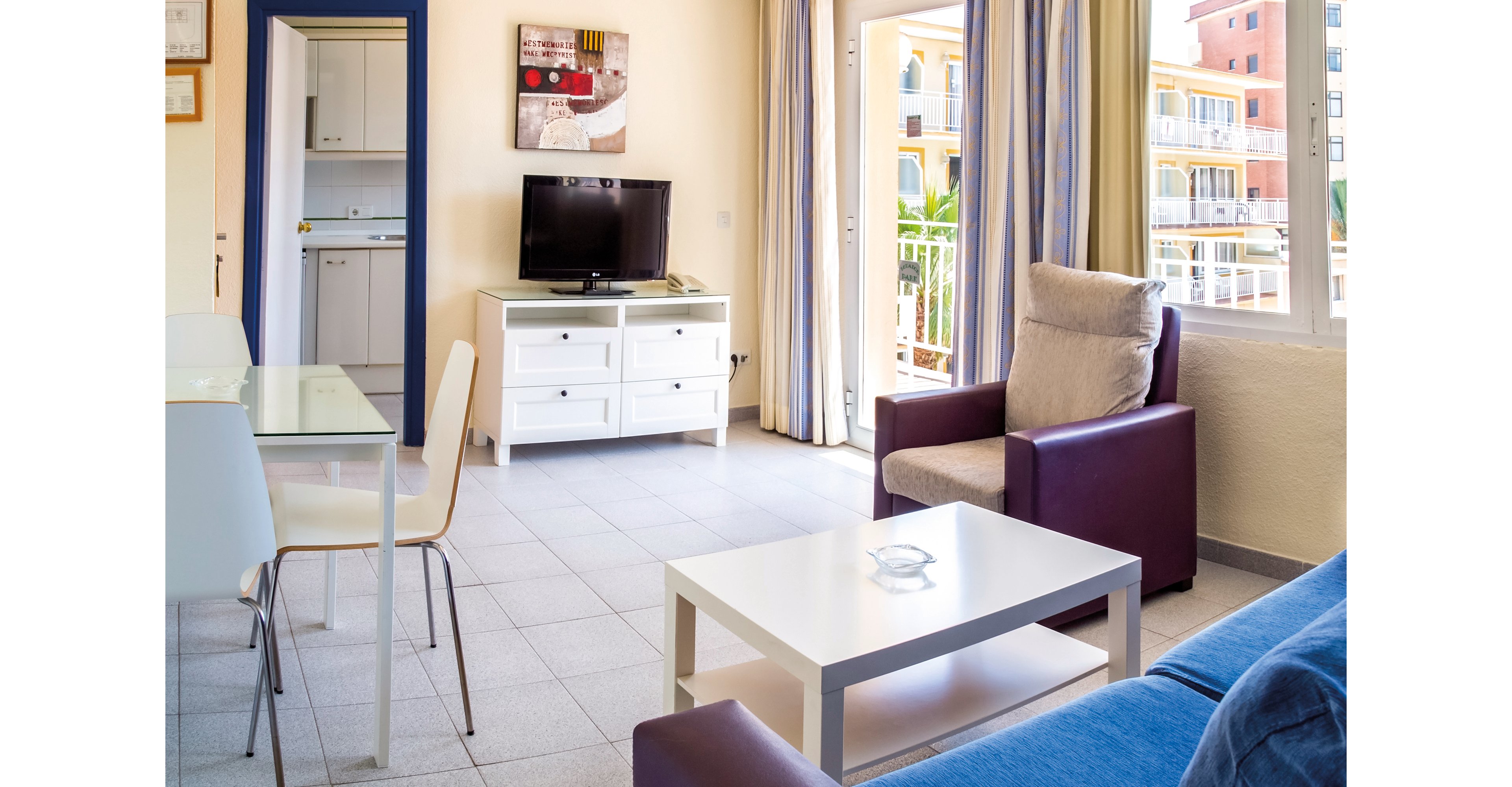 Ecuador Park Apartments