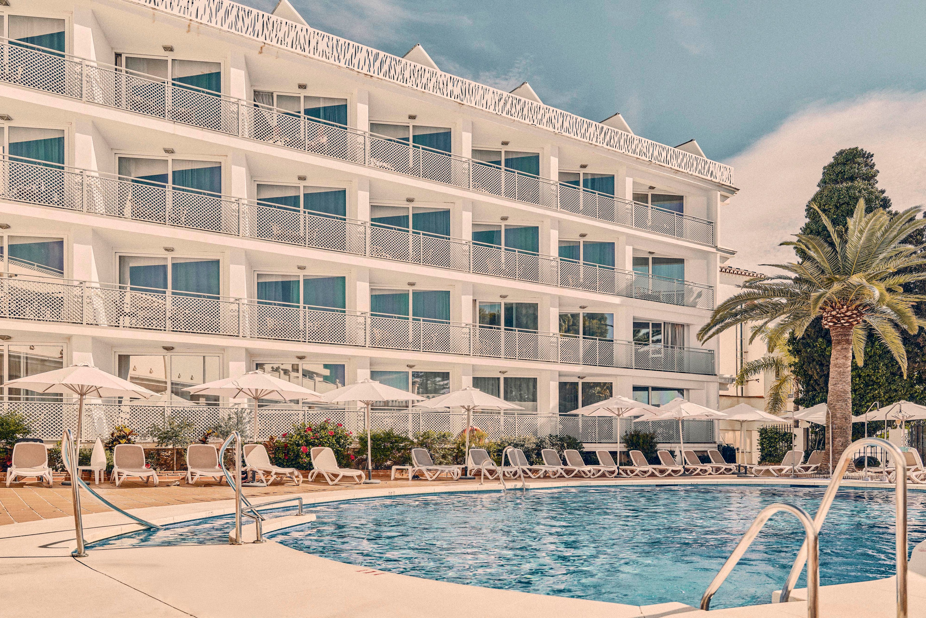 Beneste Villa Flamenca Hotel