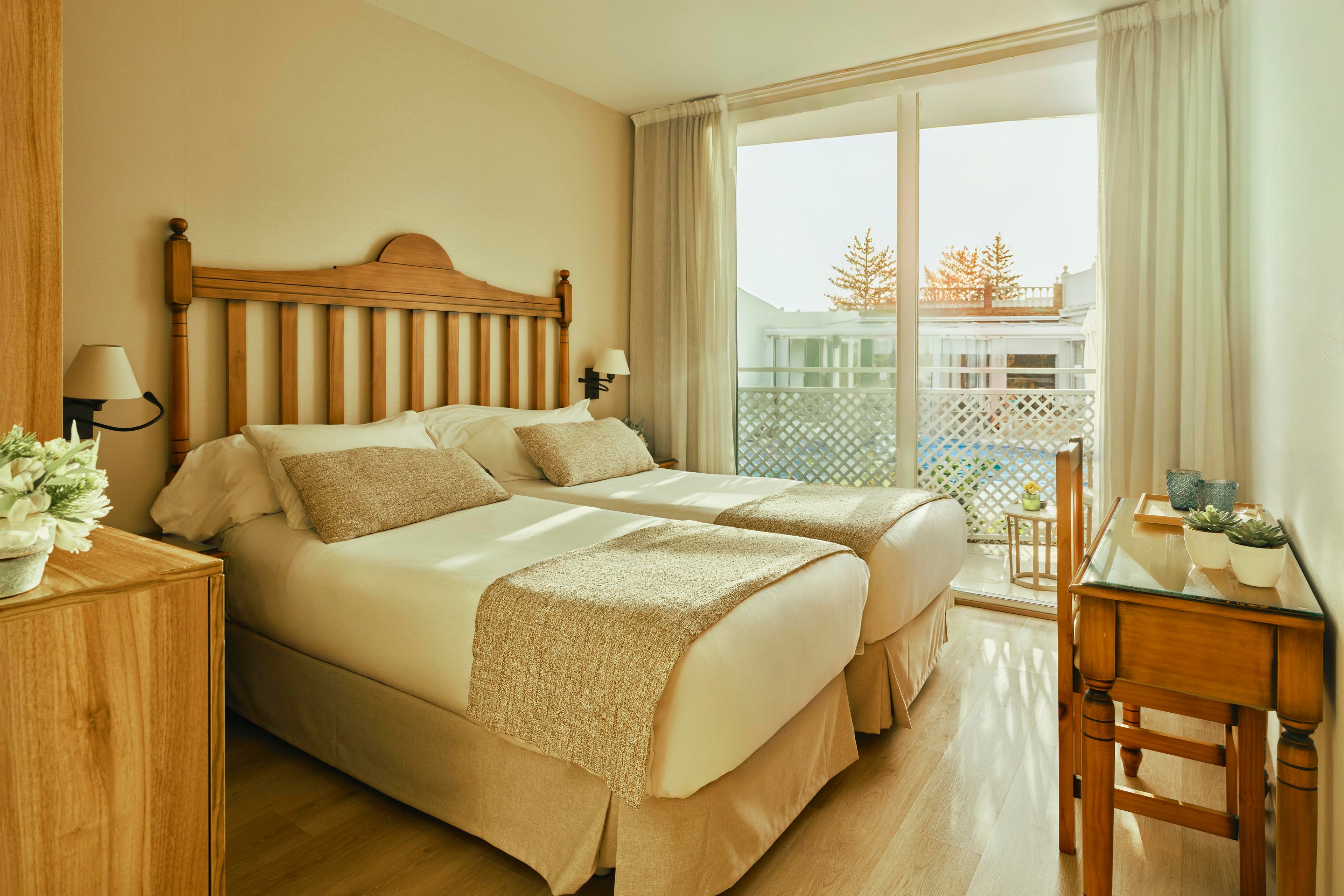 Beneste Villa Flamenca Hotel