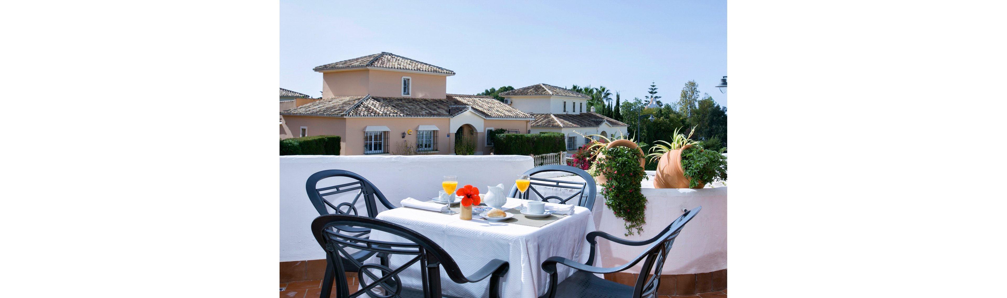 Ona Campanario Apartments