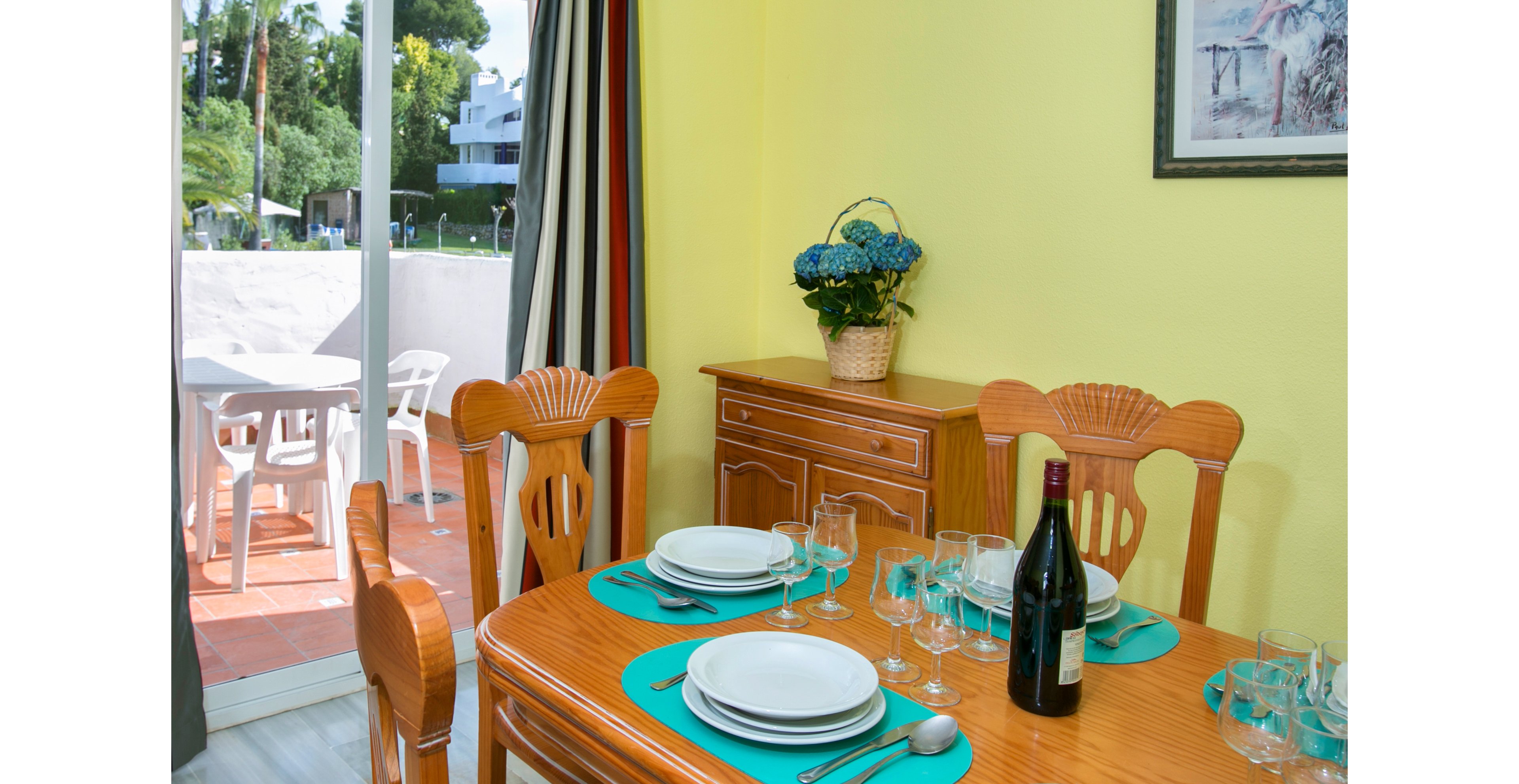 Ona Campanario Apartments